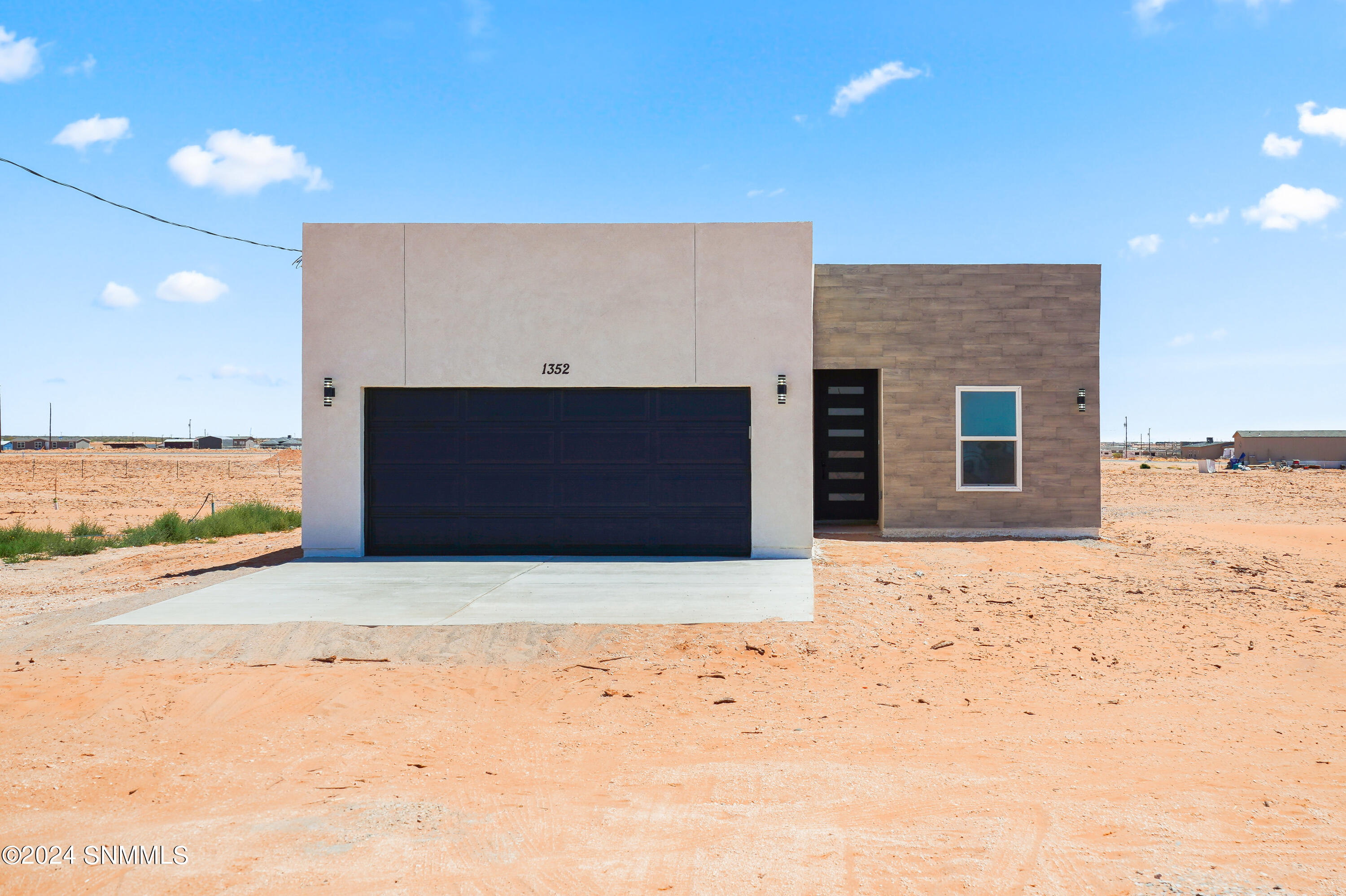 1328 Syrian Desert Property Photo 2