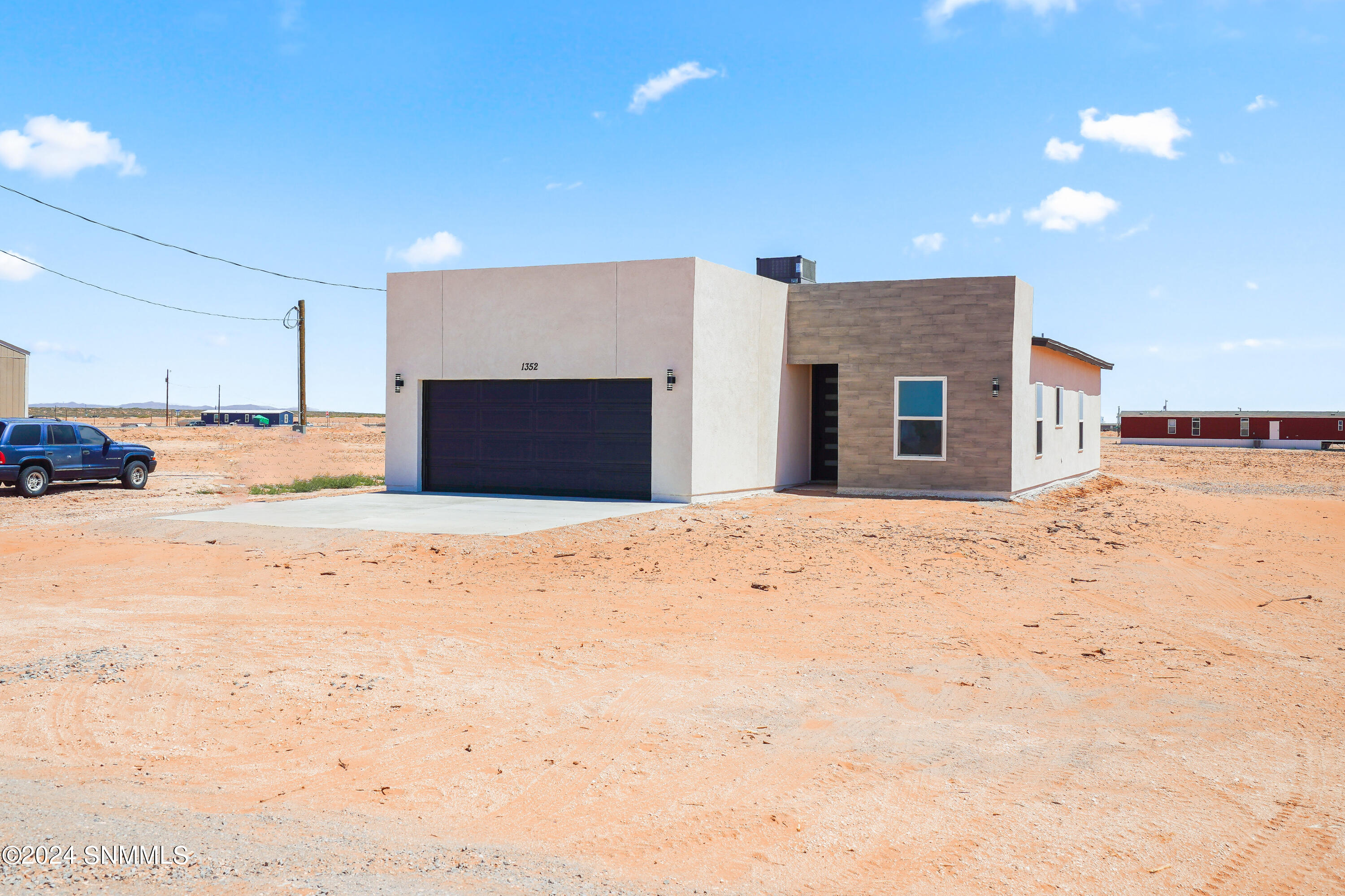 1328 Syrian Desert Property Photo 3