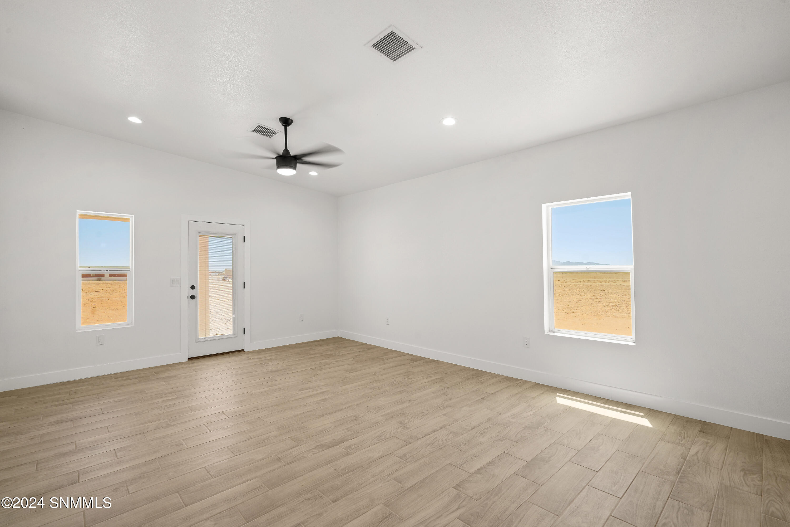 1328 Syrian Desert Property Photo 30