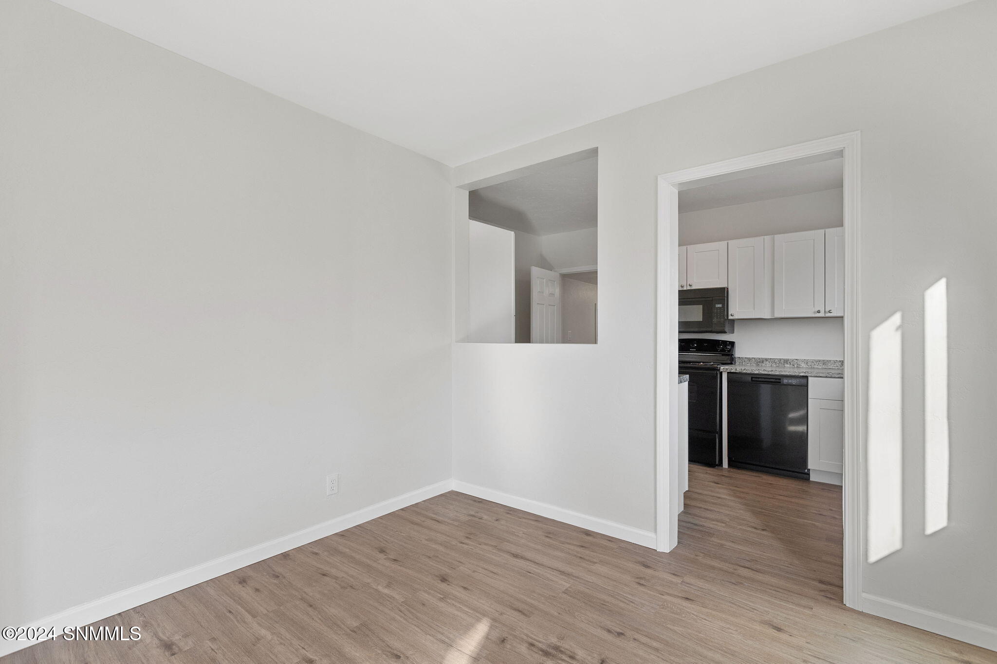 697 S Melendres Street Property Photo 8
