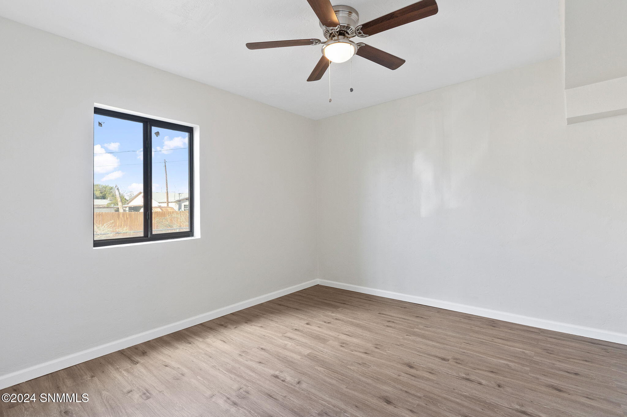 697 S Melendres Street Property Photo 13
