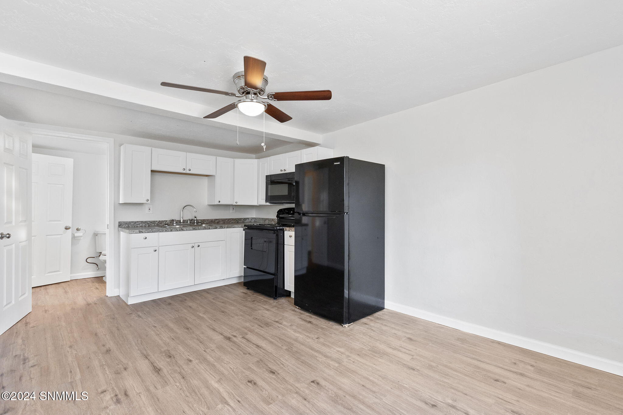 697 S Melendres Street Property Photo 33