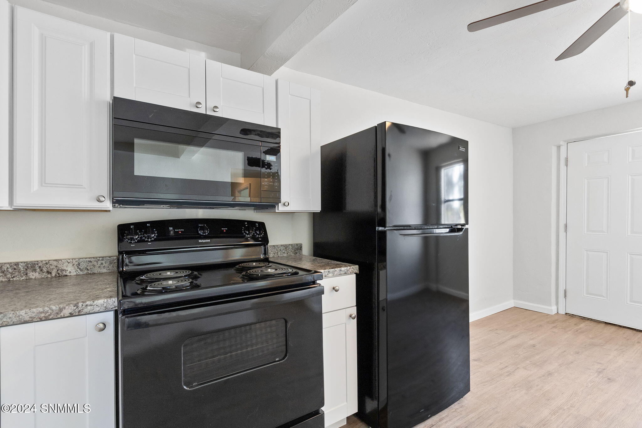 697 S Melendres Street Property Photo 36