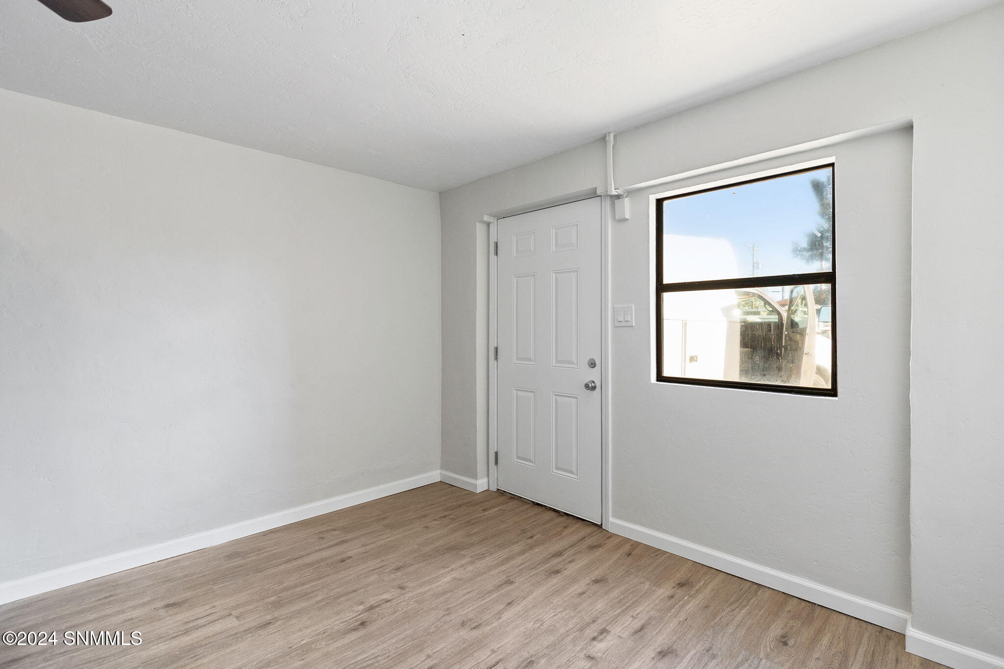 697 S Melendres Street Property Photo 38