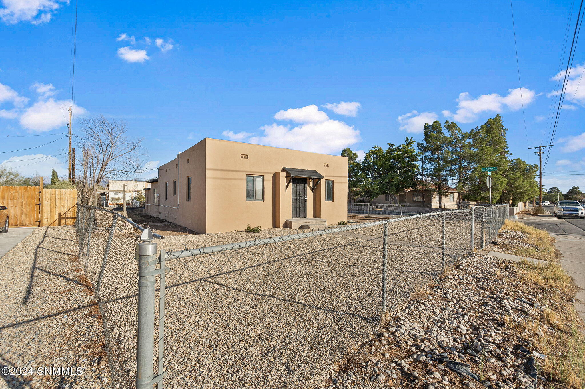 697 S Melendres Street Property Photo 43
