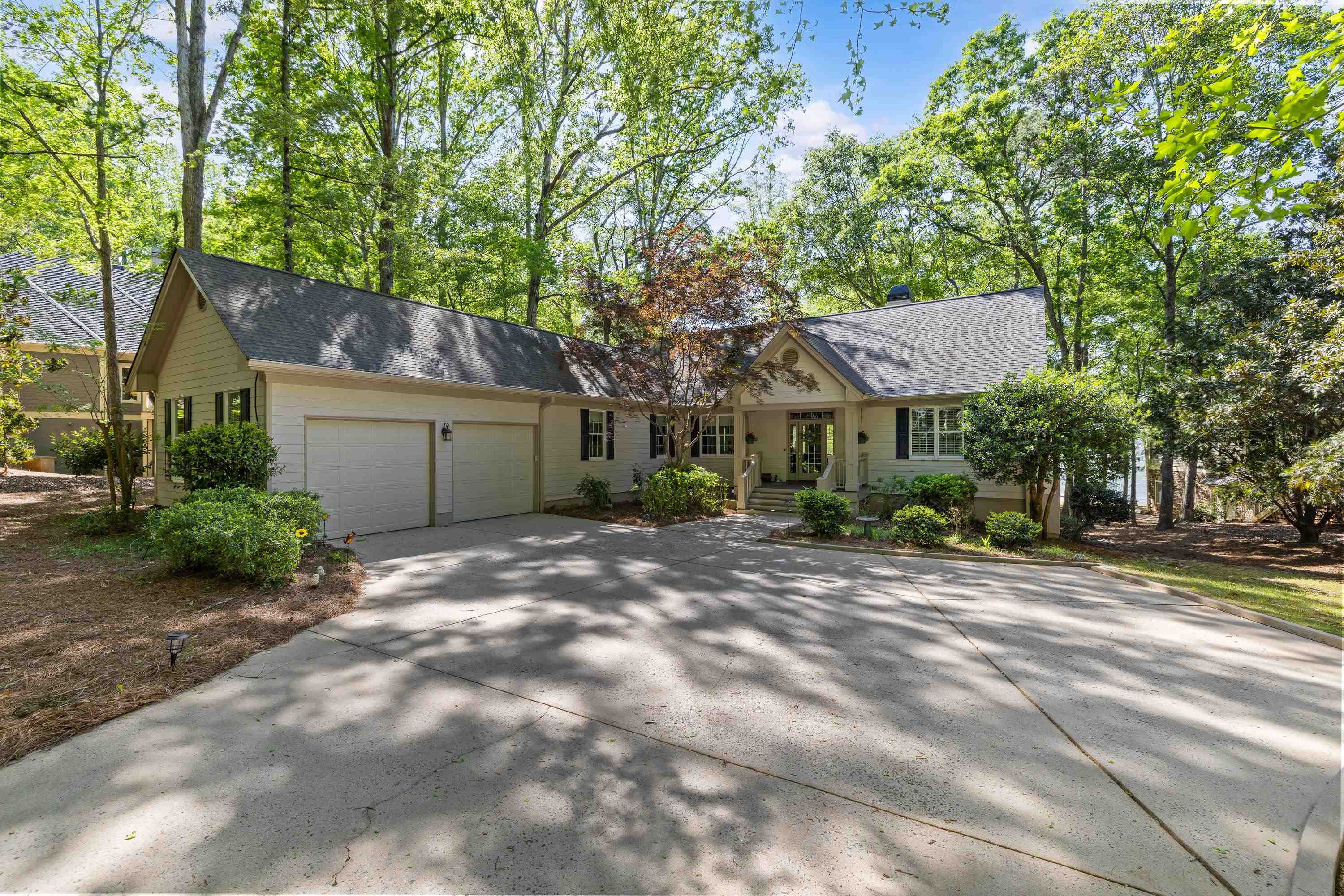 129 BARRINGTON HALL DRIVE Property Photo 1