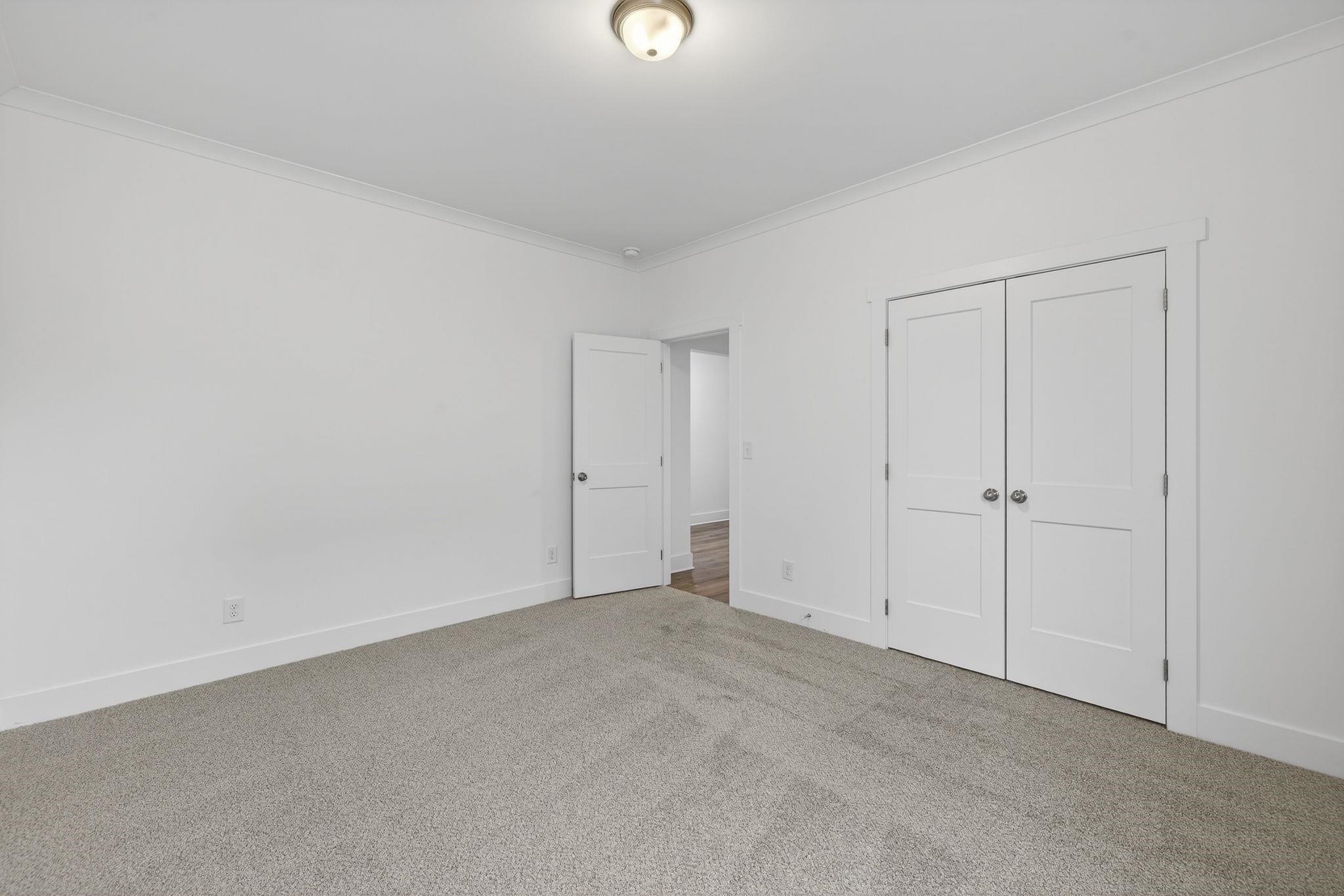 1541 Lake Drive Property Photo 12