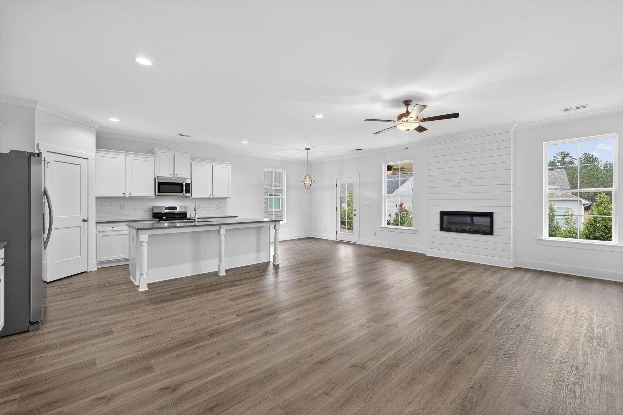 1541 Lake Drive Property Photo 18