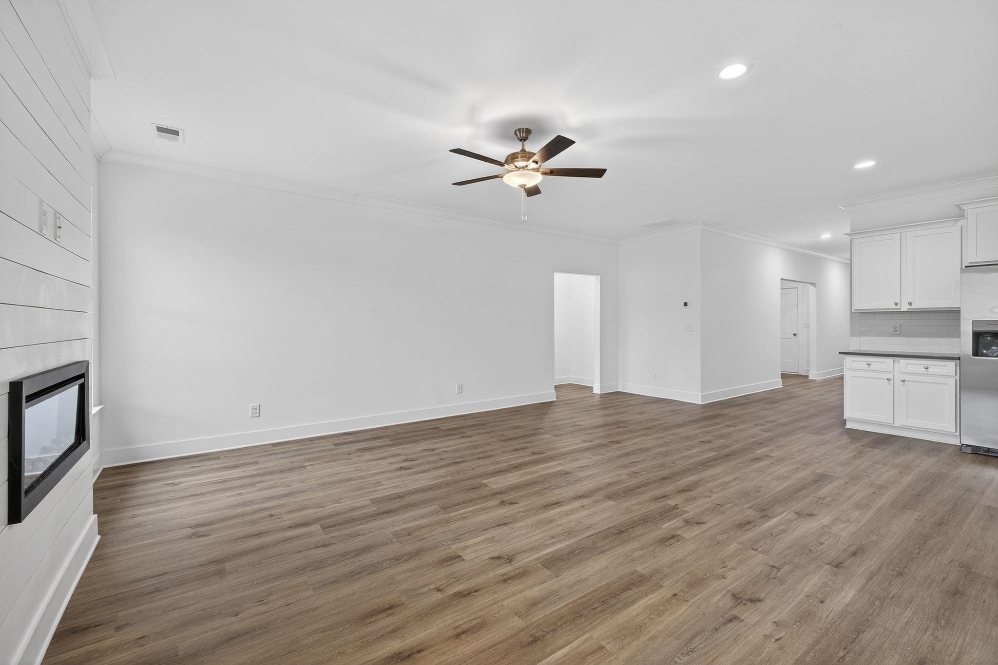 1541 Lake Drive Property Photo 27