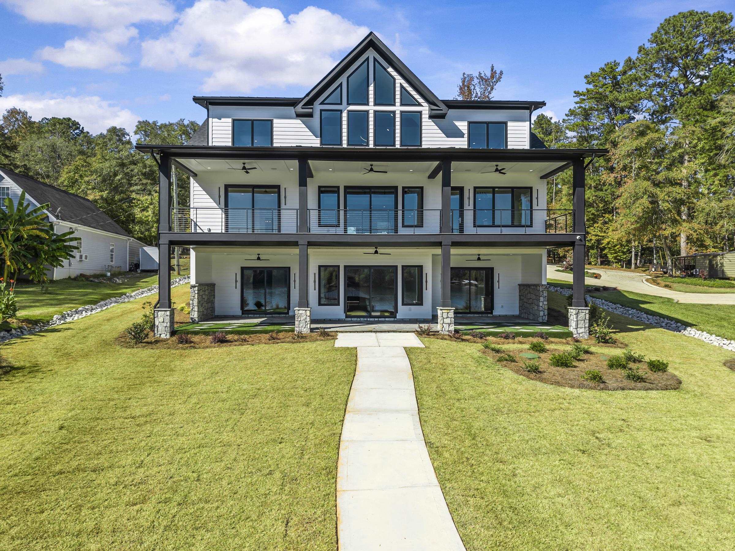 1089 B Crooked Creek Road Property Photo 1