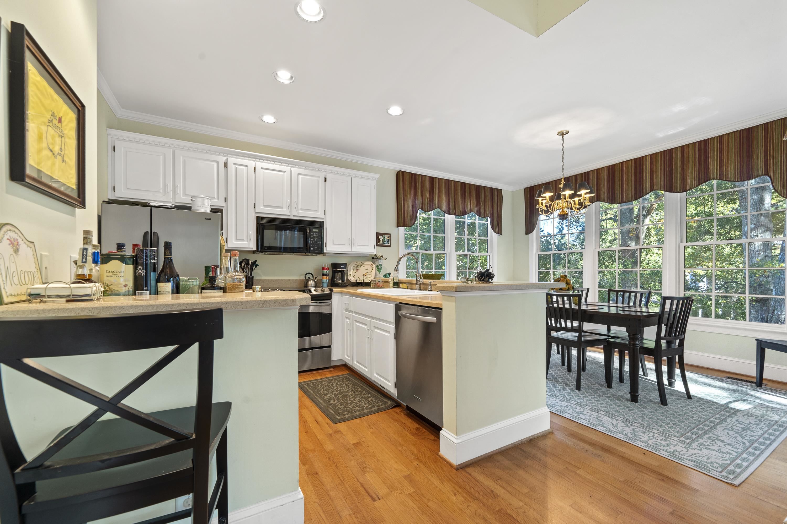 131 Oakton South Property Photo 12