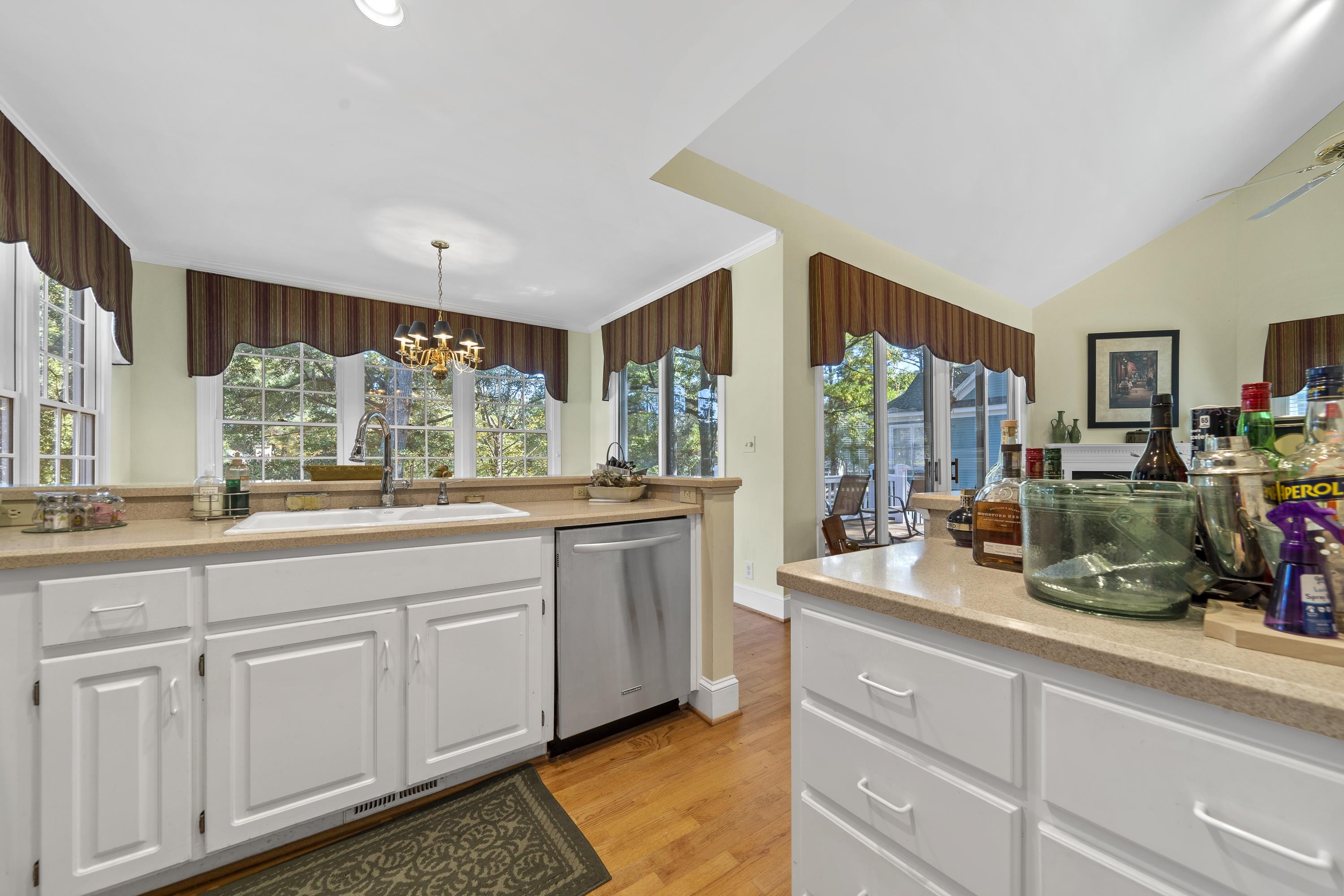 131 Oakton South Property Photo 15