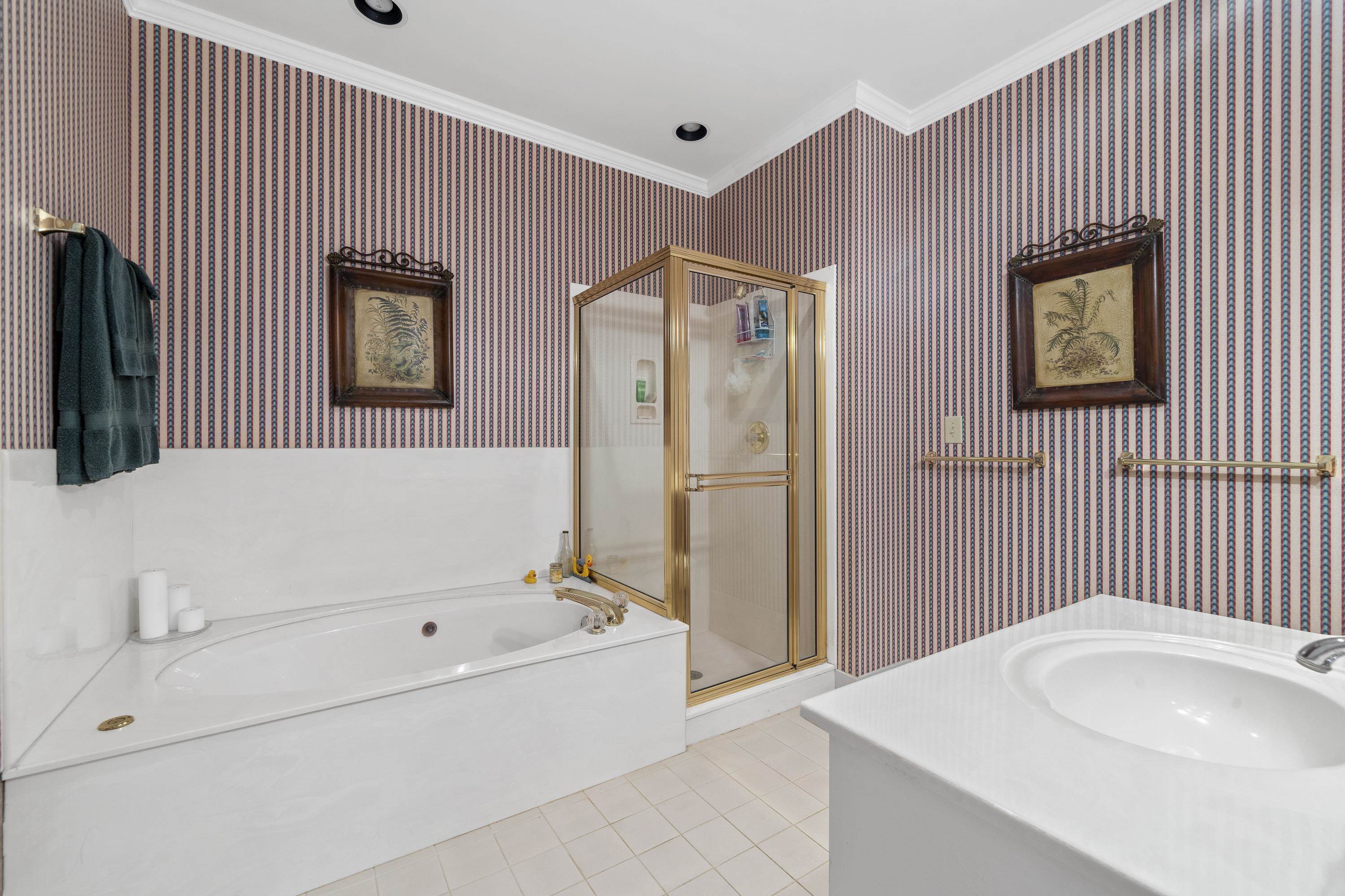 131 Oakton South Property Photo 26