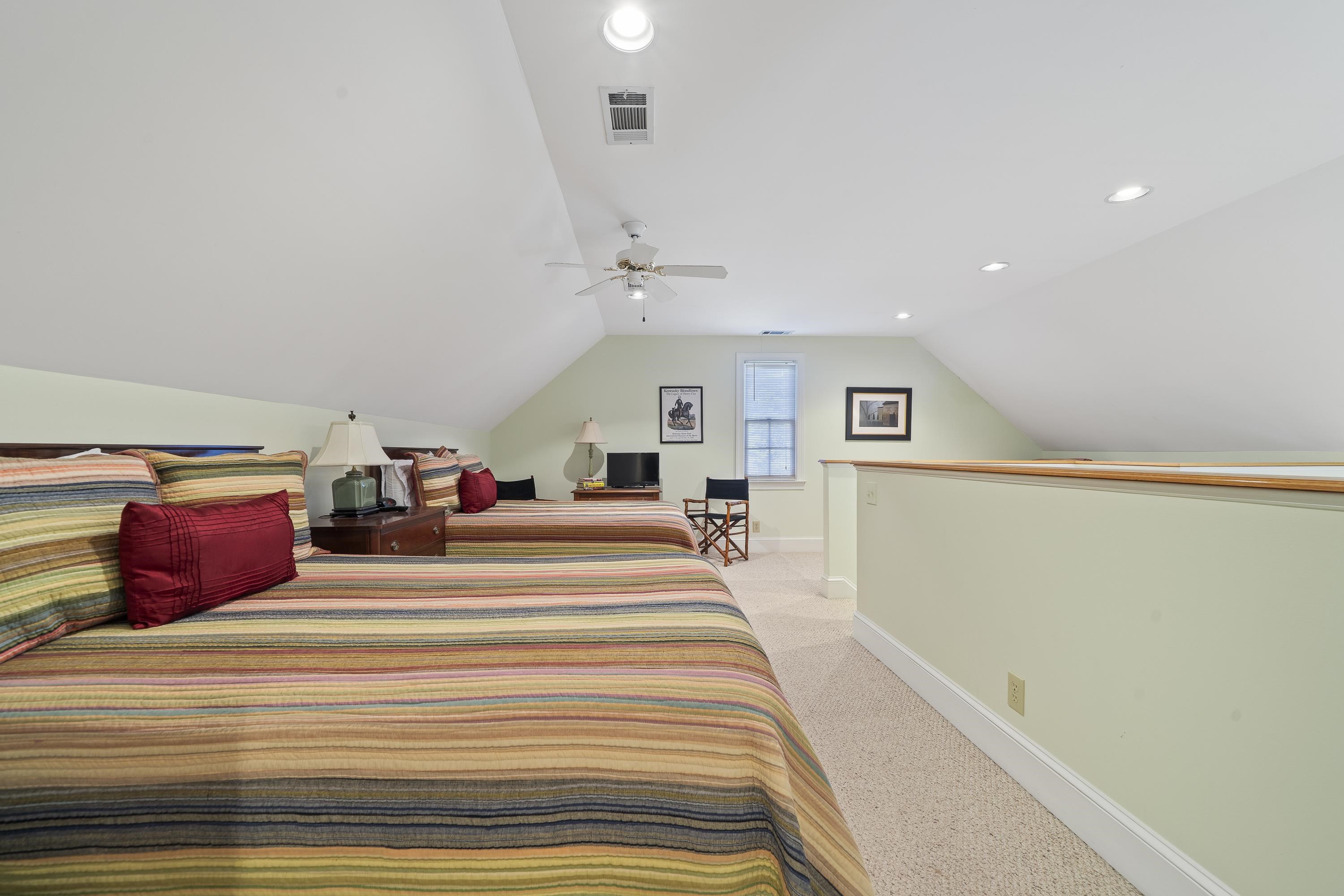 131 Oakton South Property Photo 37