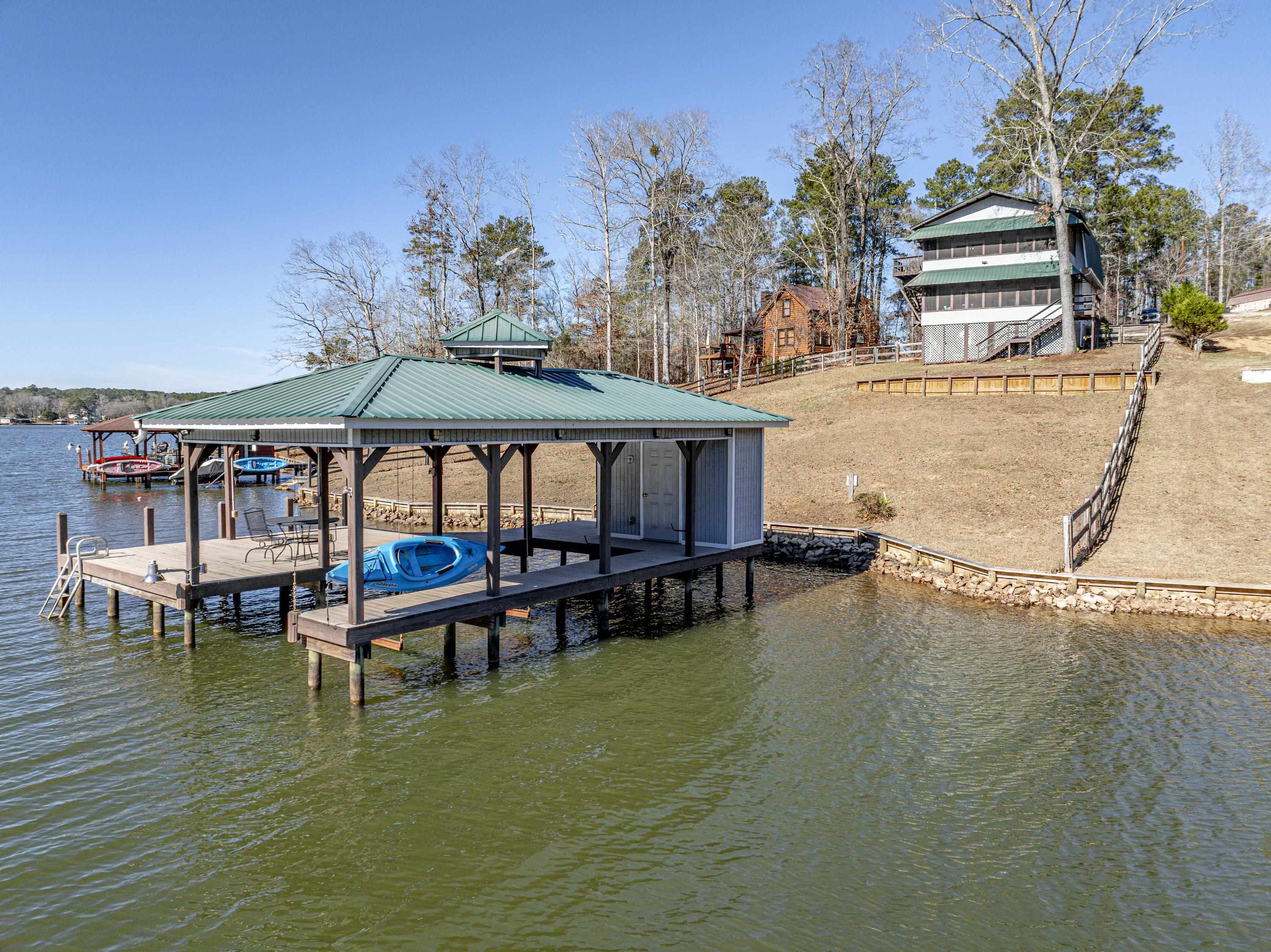 219 Hickory Pass Property Photo 2