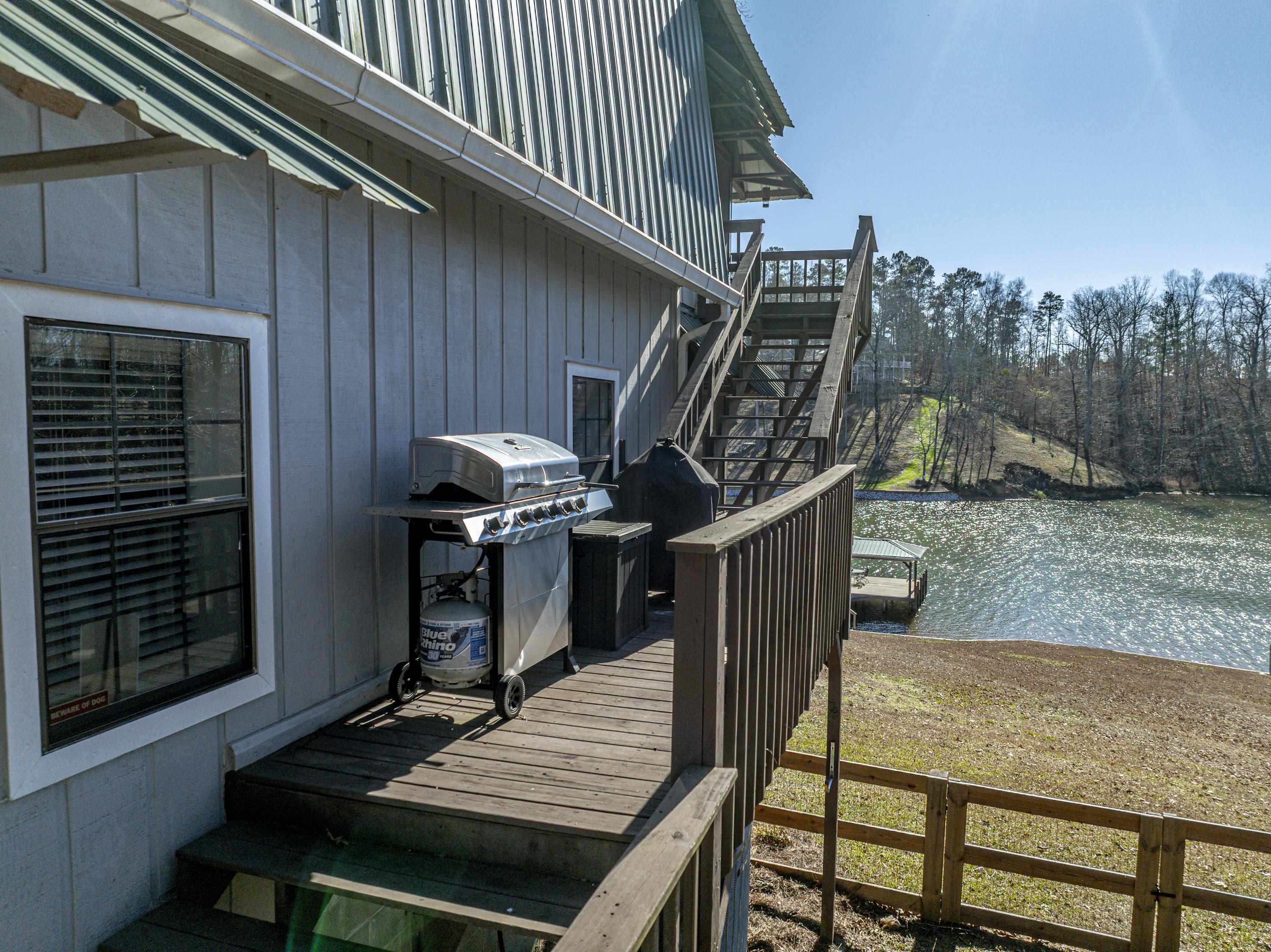 219 Hickory Pass Property Photo 44