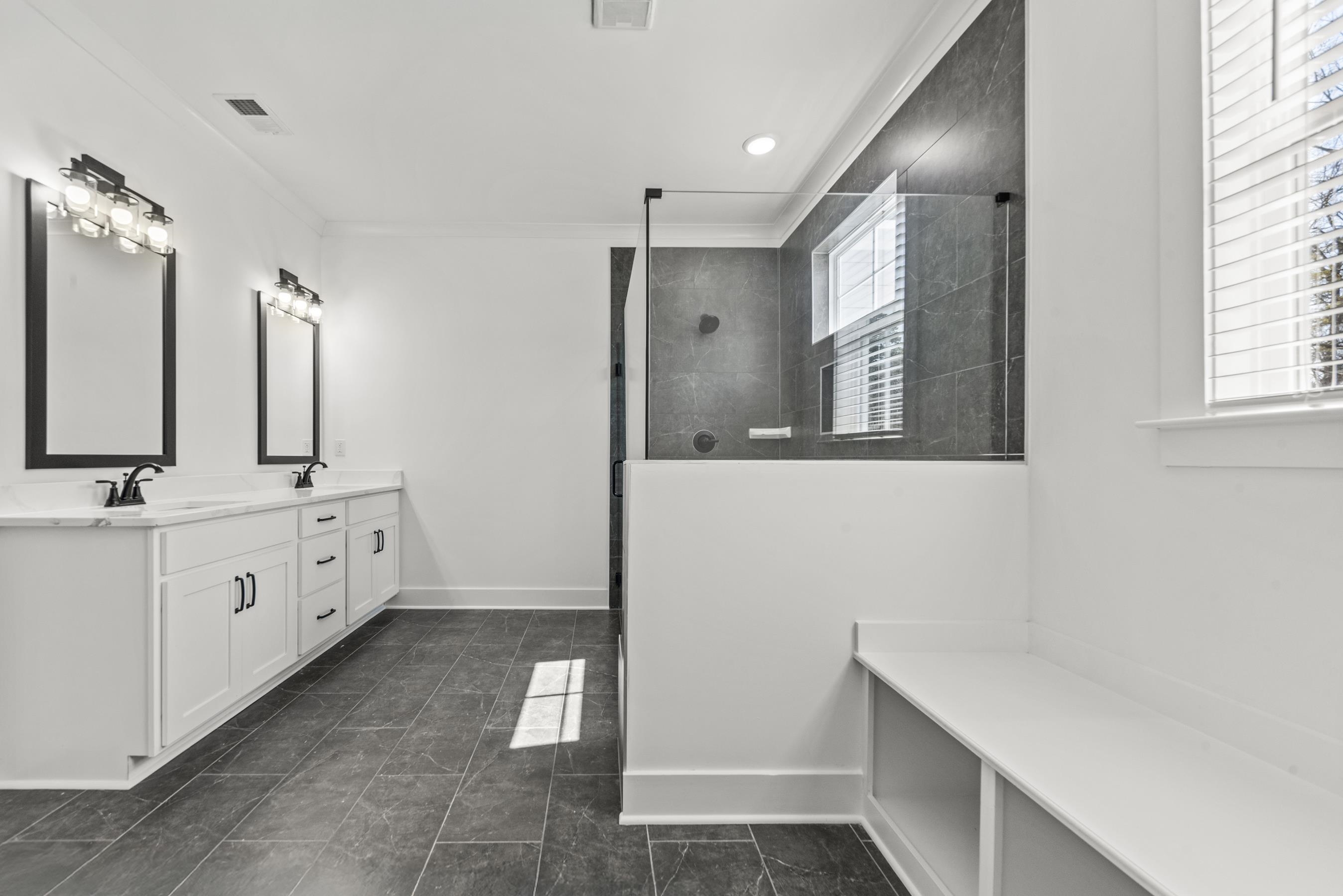 1010 Mid-mashie Way Property Photo 32