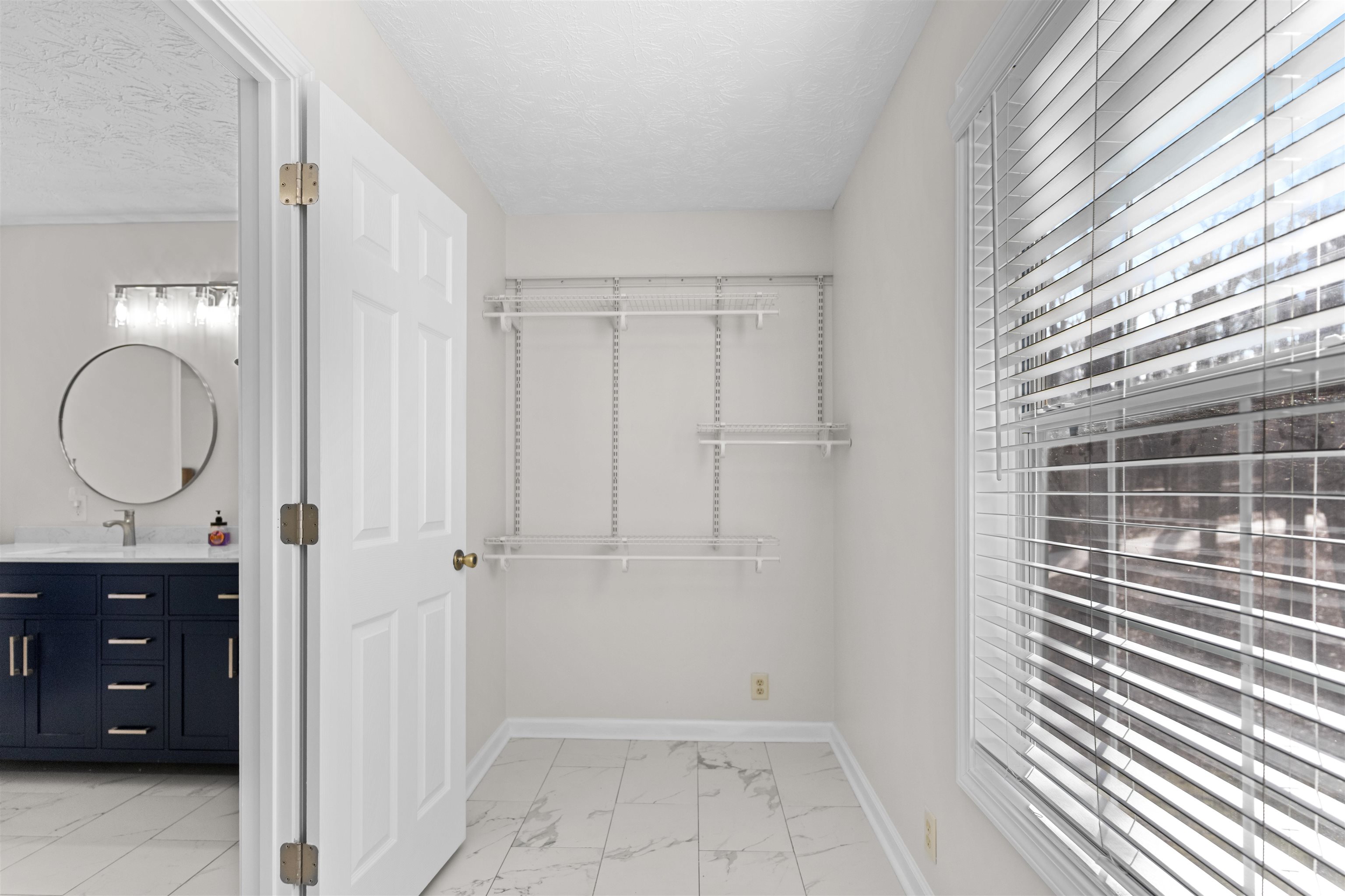 403 Long Shoals Drive Property Photo 38