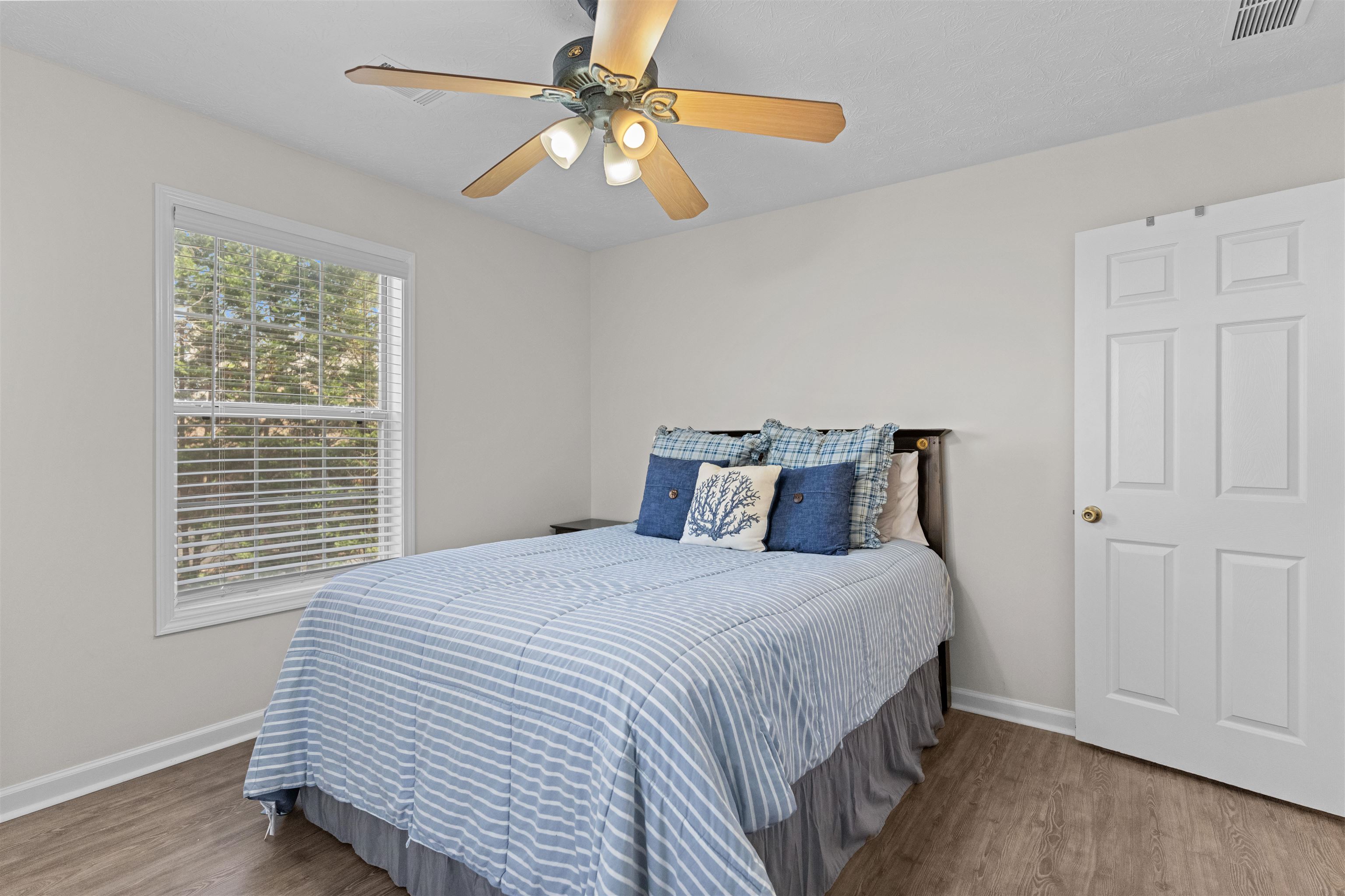 403 Long Shoals Drive Property Photo 40