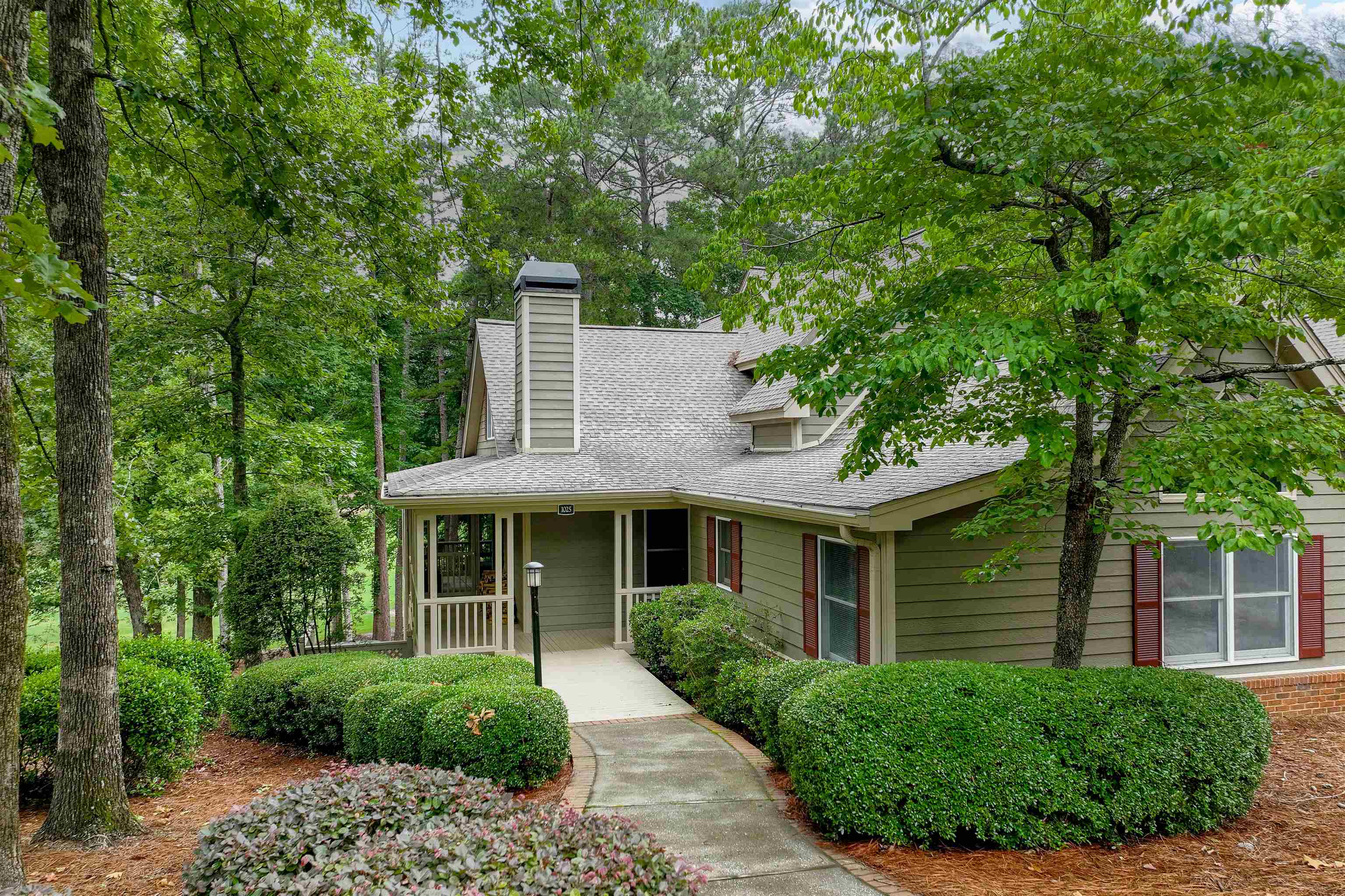 1025 PLANTERS TRAIL Property Photo 1