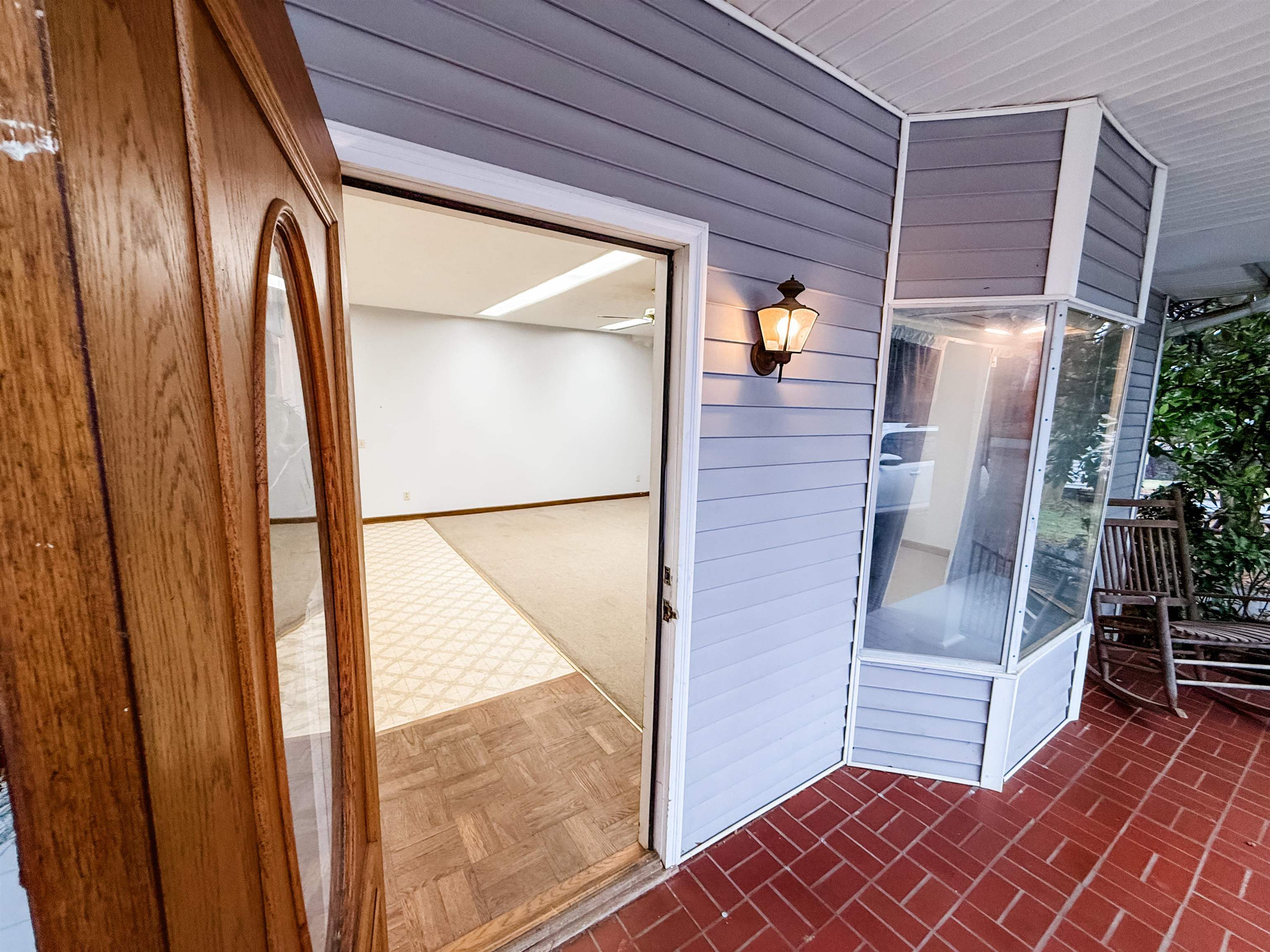 536 East Avenue Property Photo 2