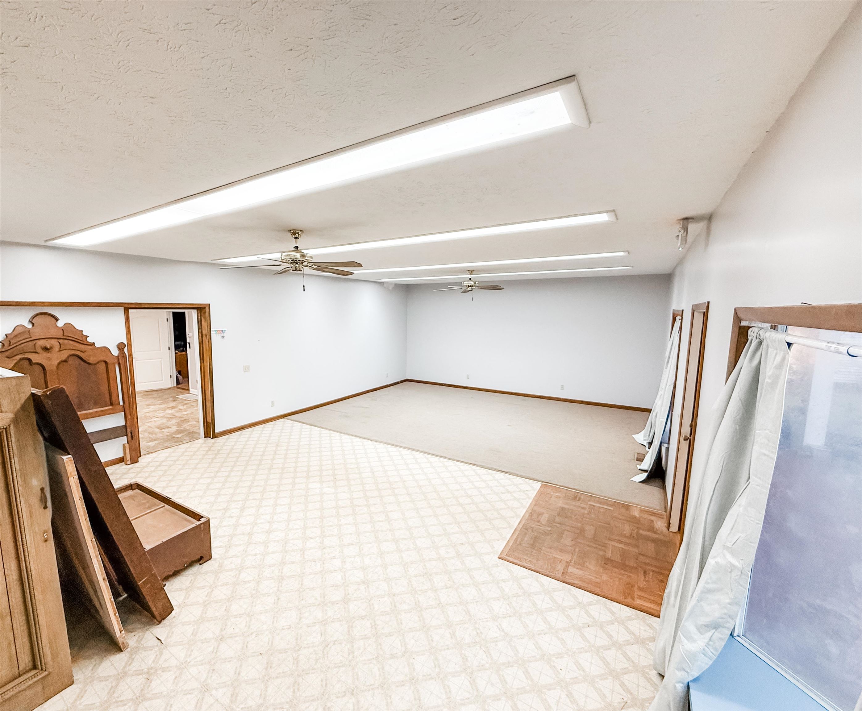 536 East Avenue Property Photo 4