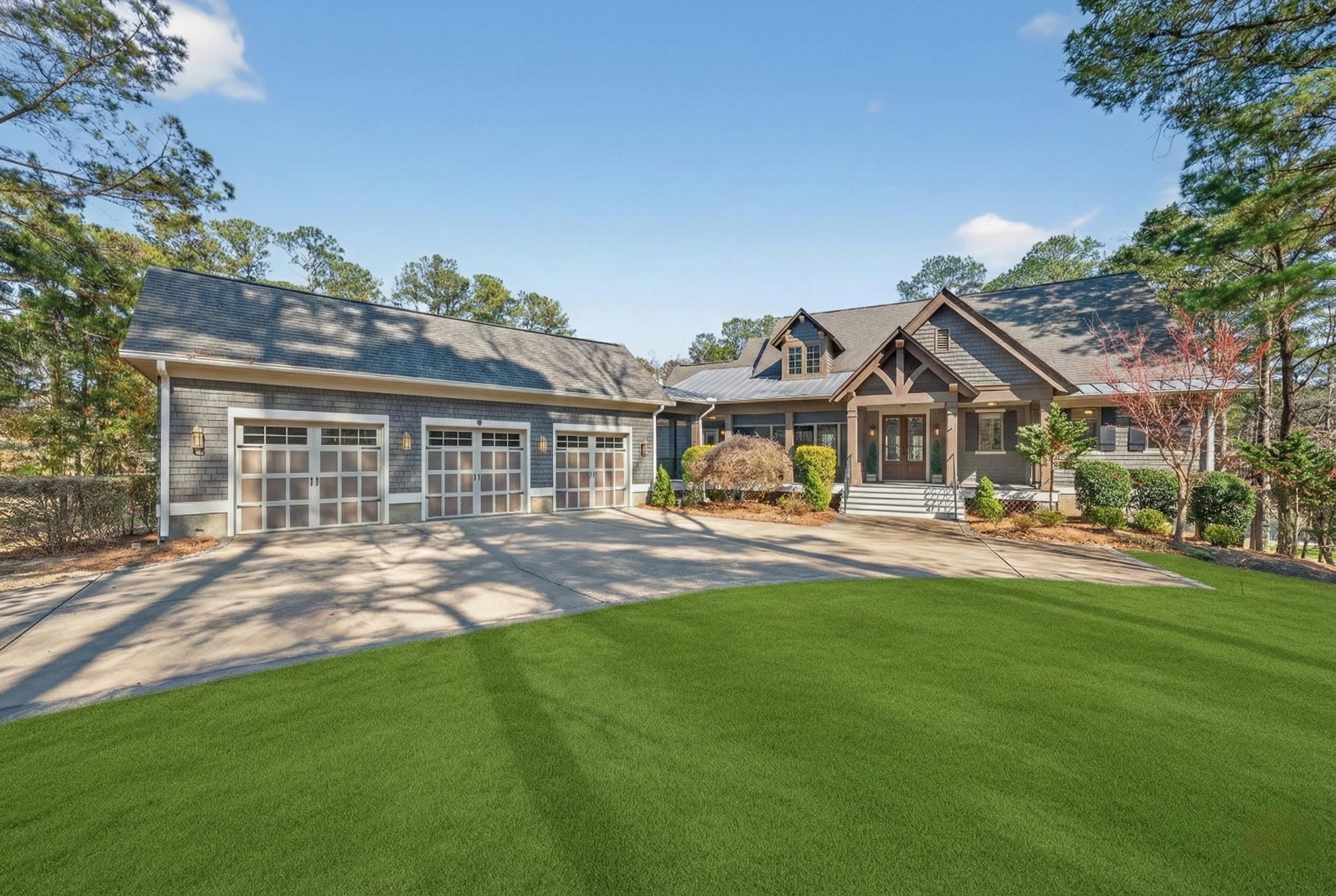 1021 SWIFT CREEK Property Photo 1