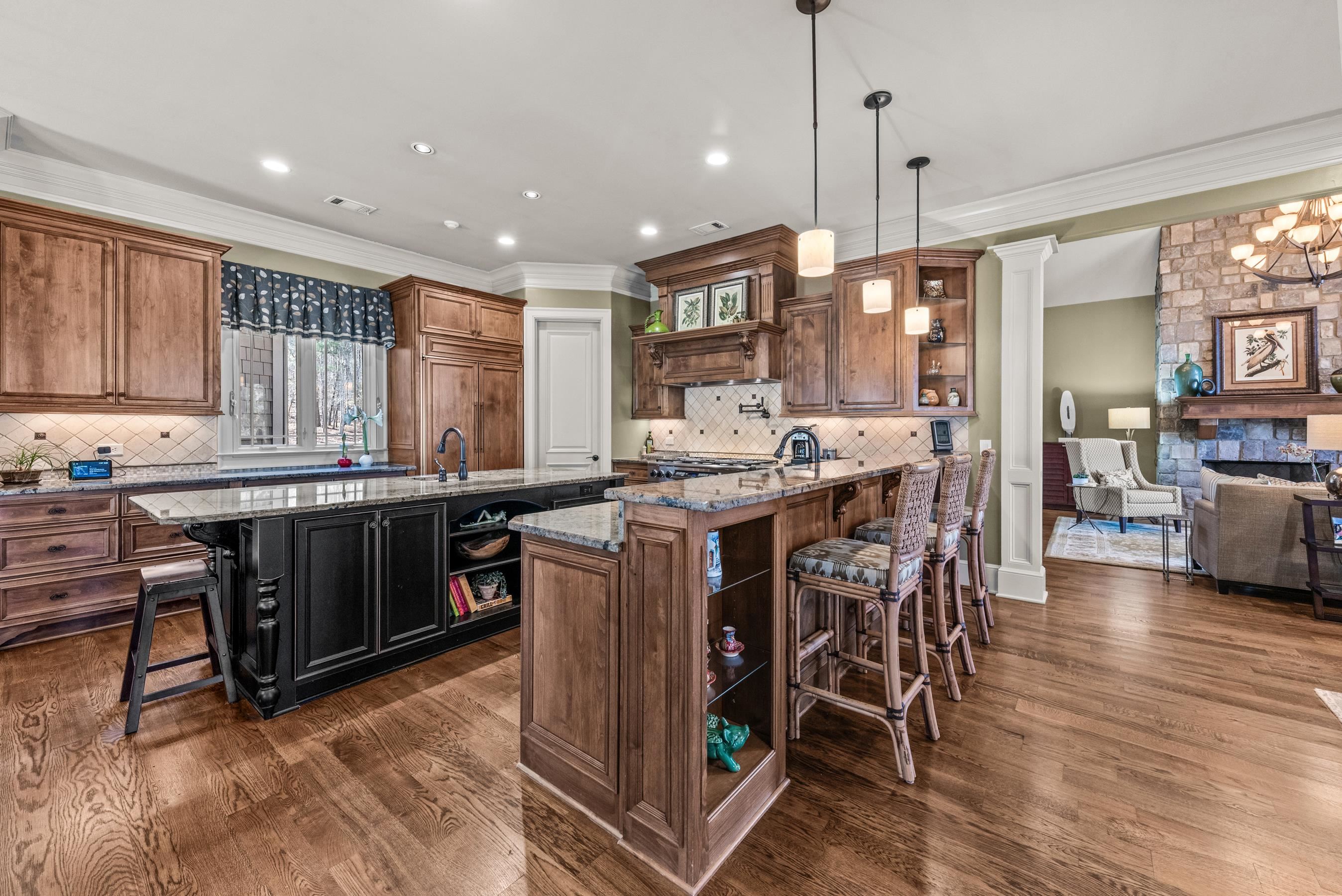 141 Broadlands Drive Property Photo 12
