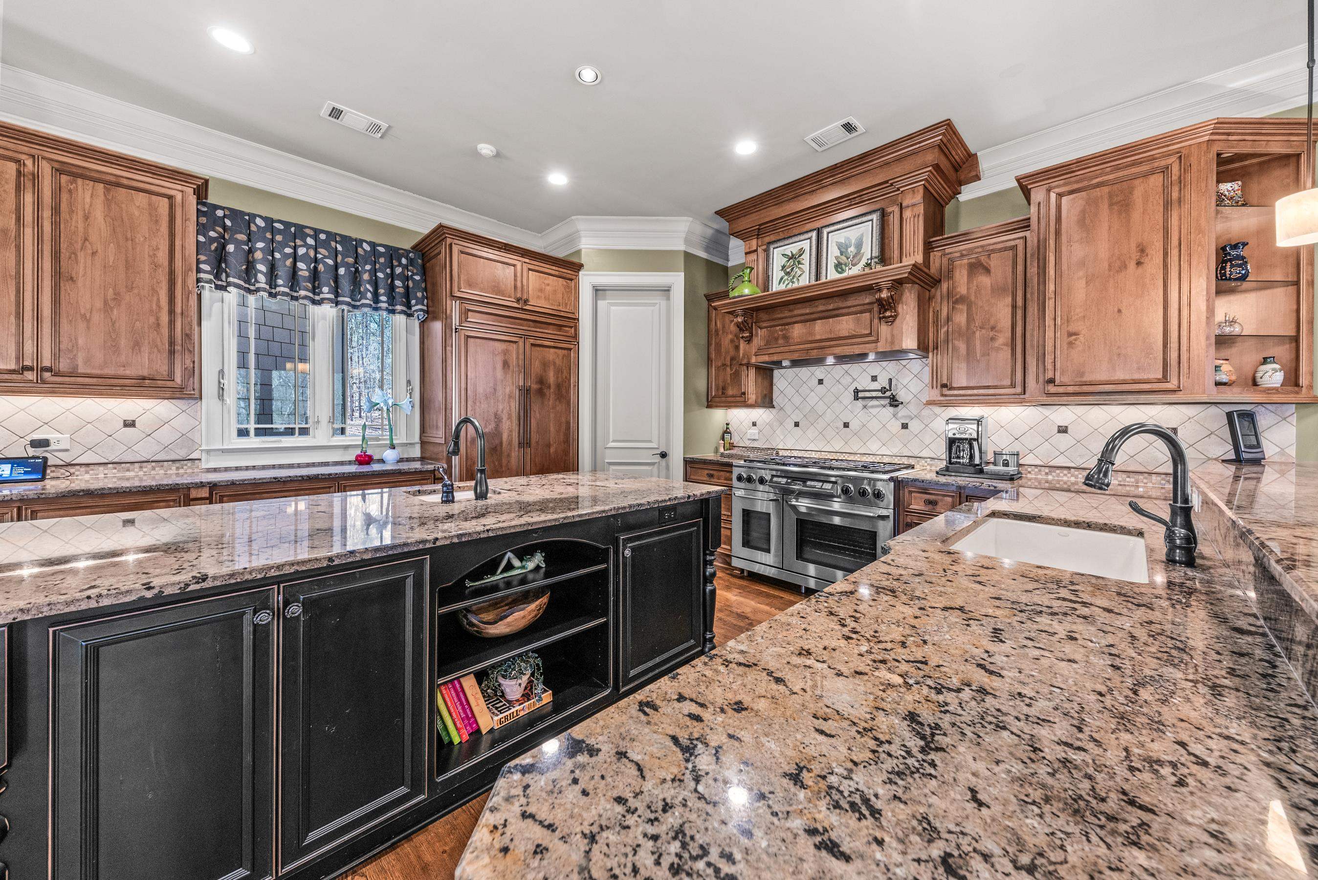 141 Broadlands Drive Property Photo 13