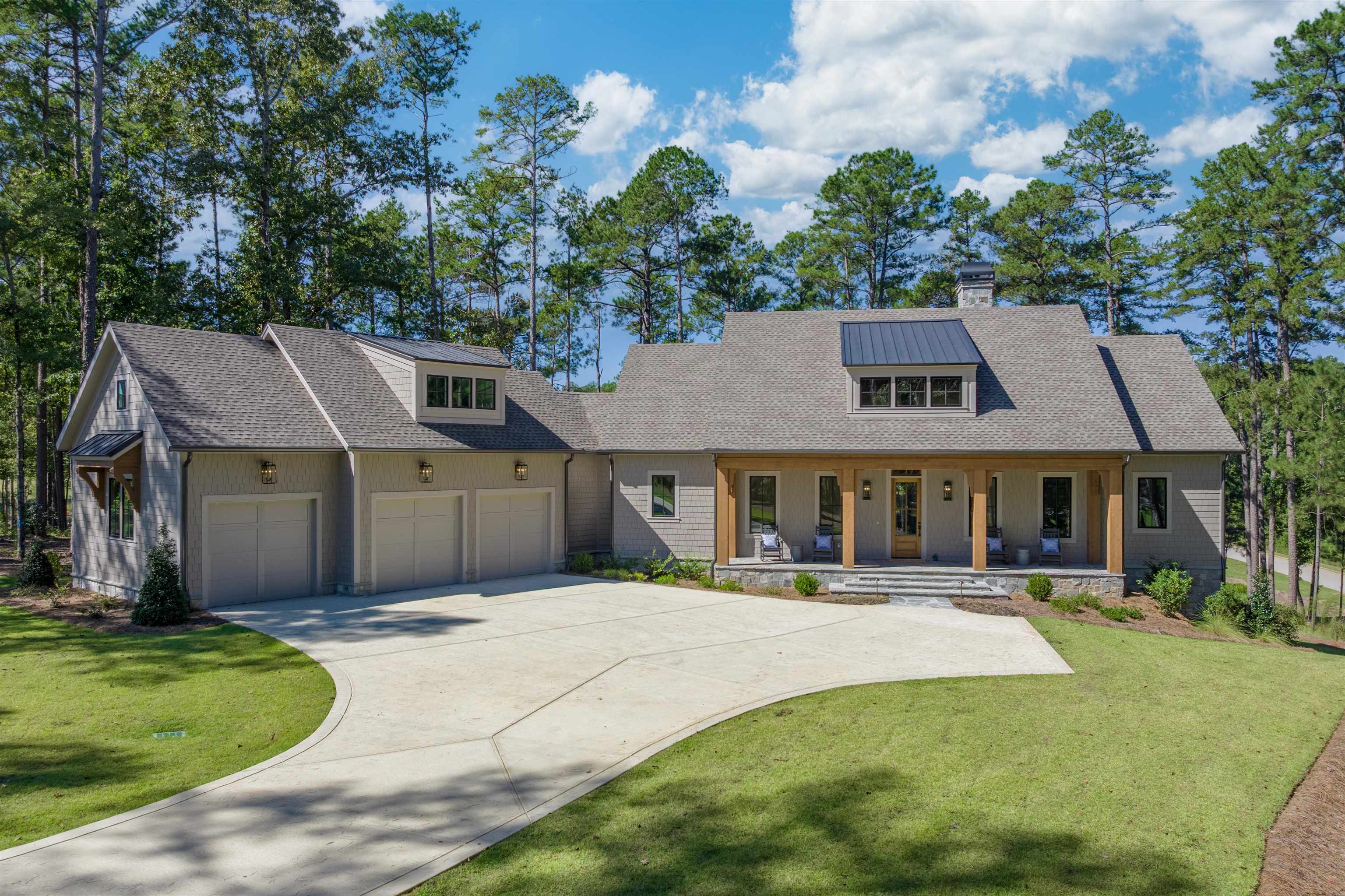1049 Pond Crest Lane Property Photo 1