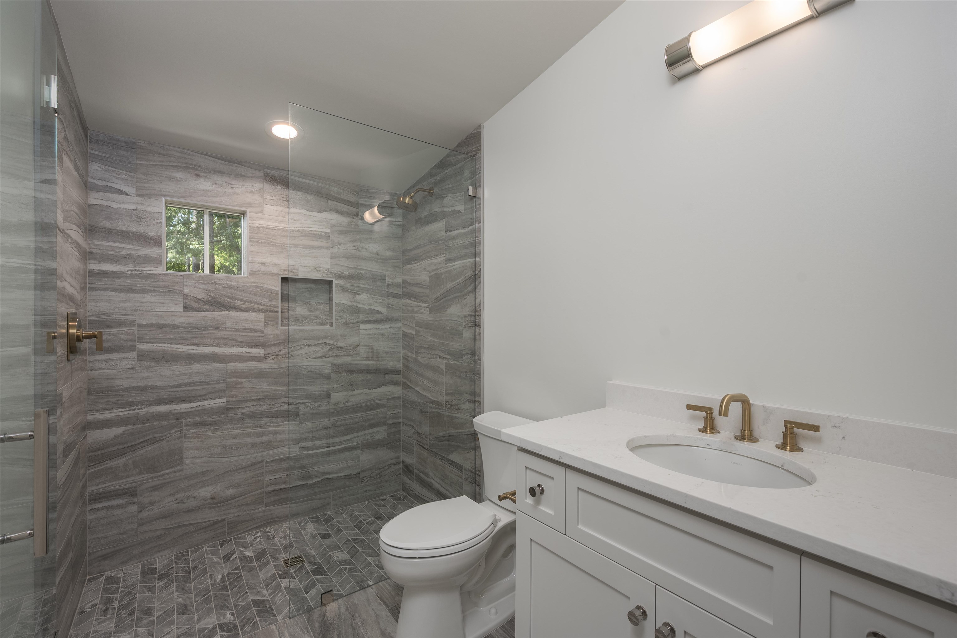 1049 Pond Crest Lane Property Photo 30