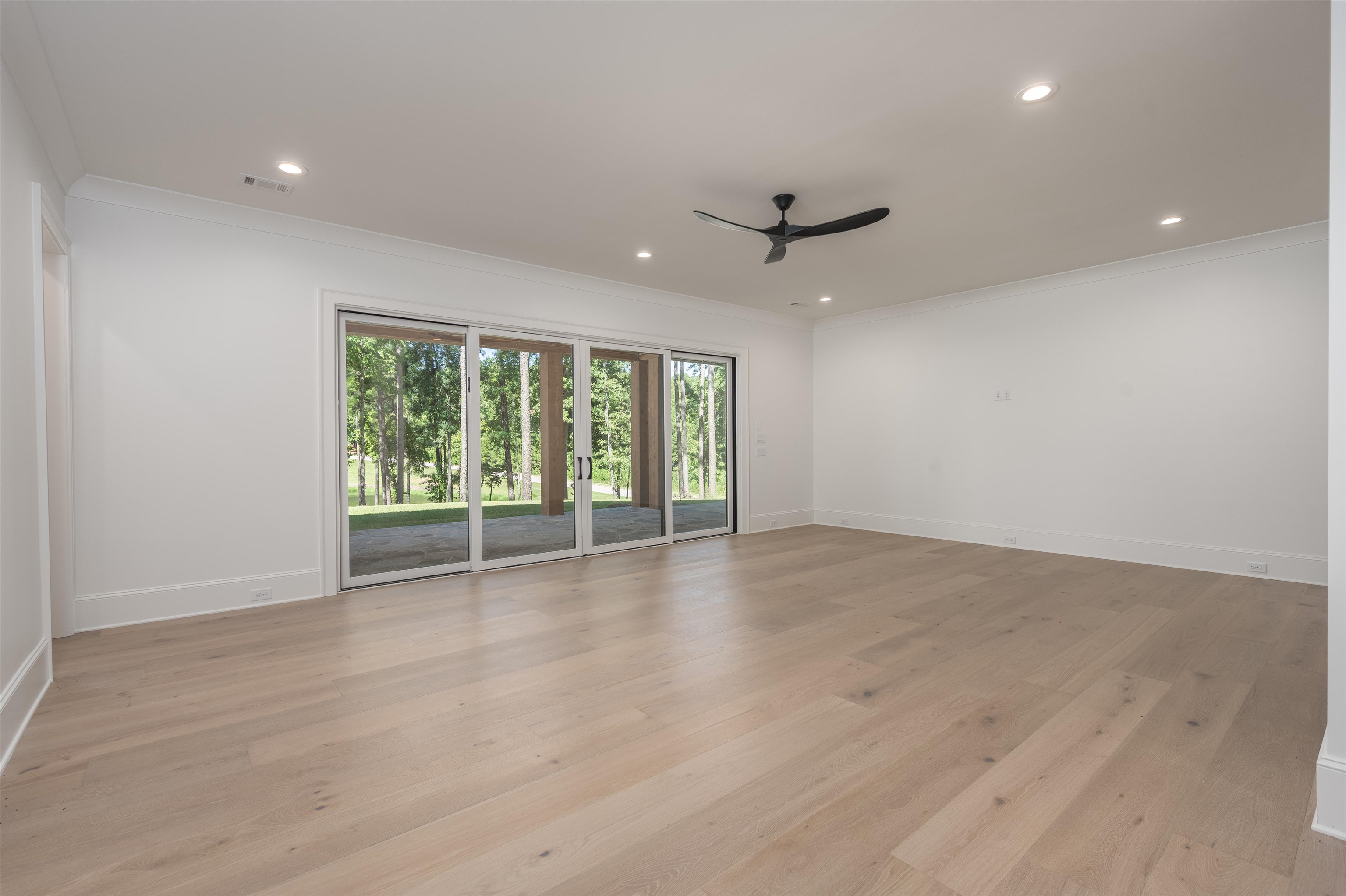 1049 Pond Crest Lane Property Photo 34
