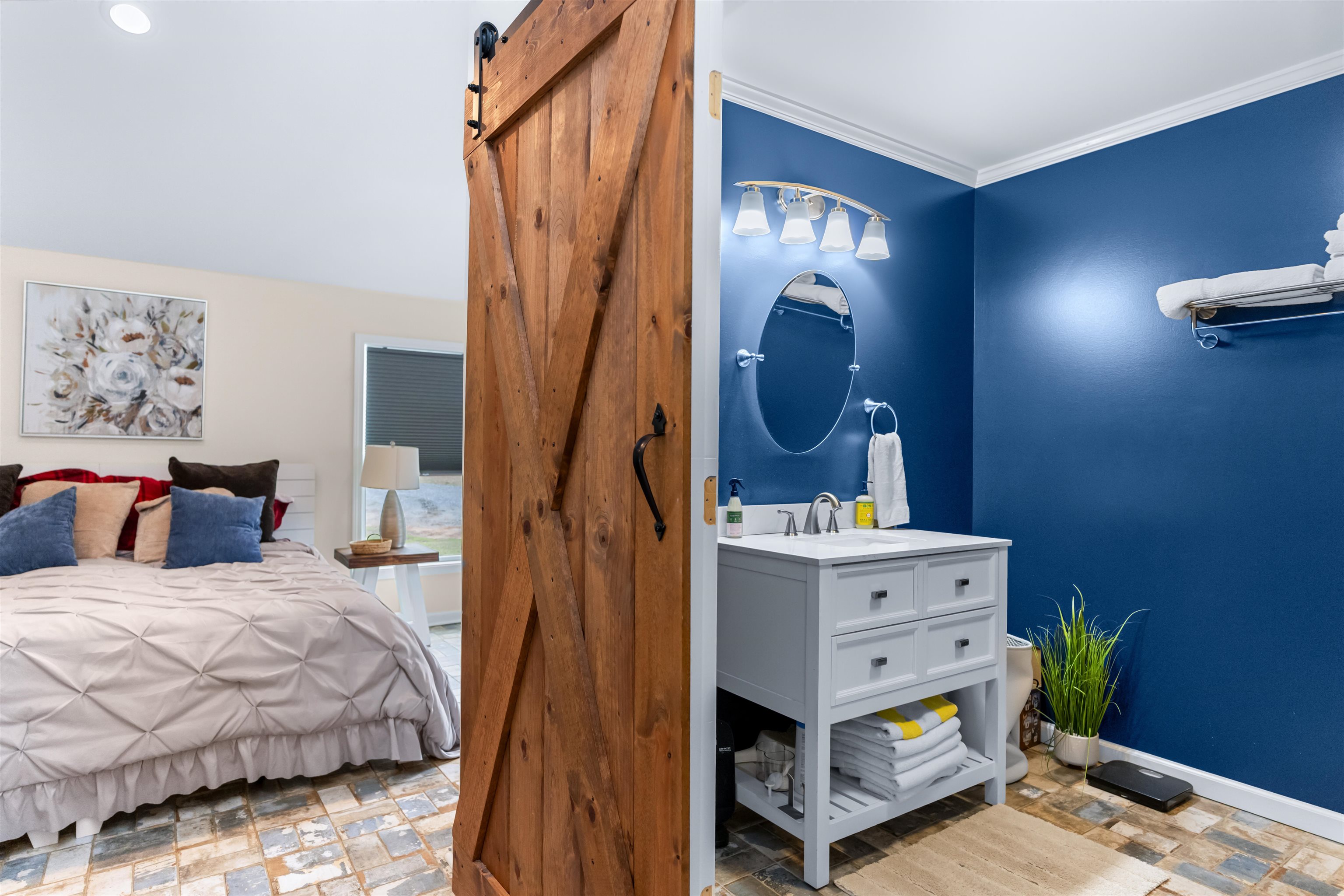 155 Admirality Way Property Photo 40