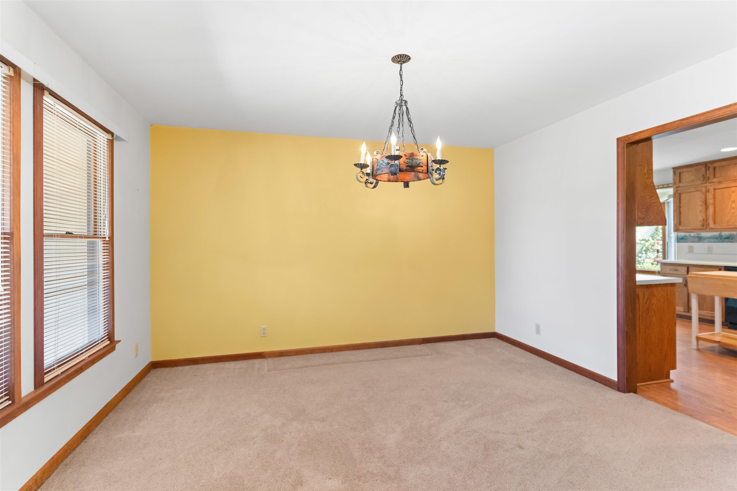 1070 Carpenter Lane Property Photo 12