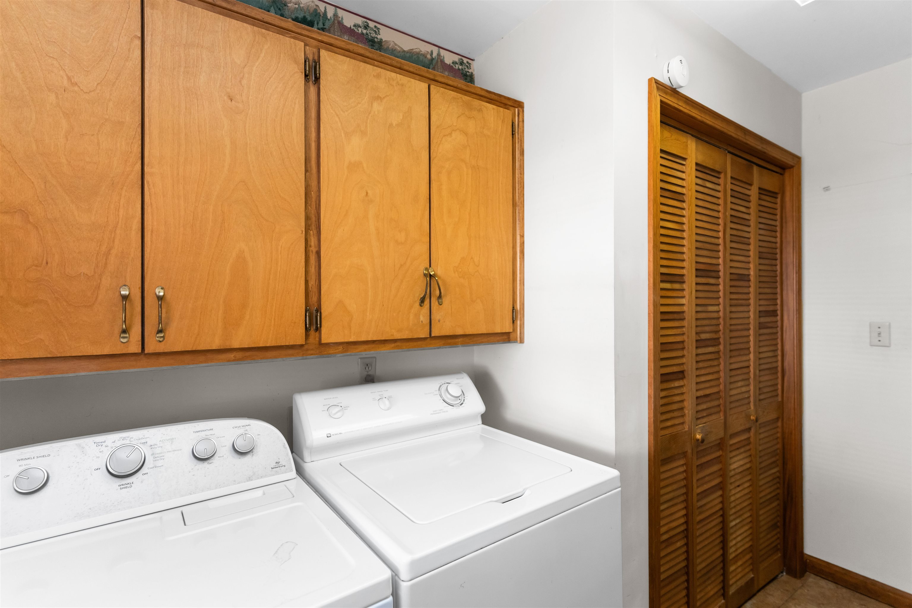 1070 Carpenter Lane Property Photo 18