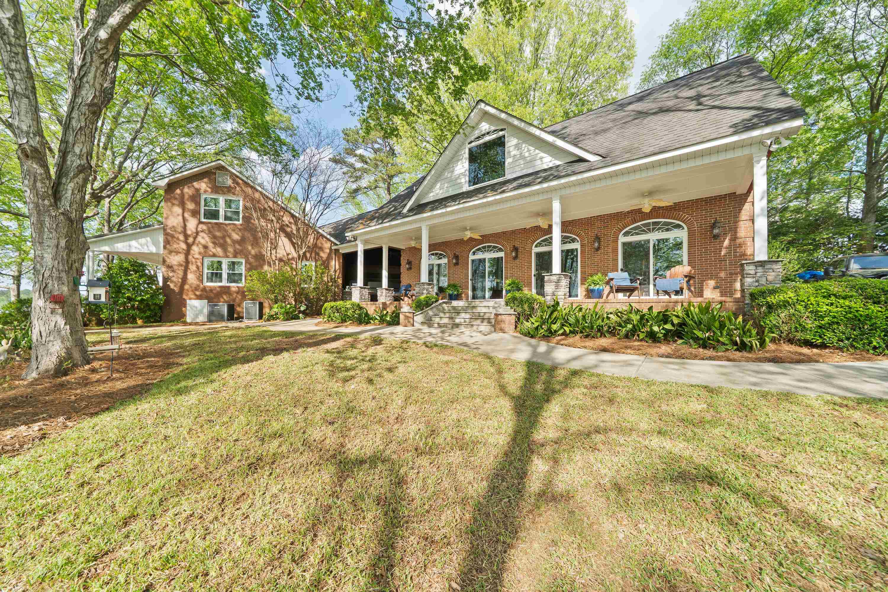 390 Nw David Williams Road Property Photo 4