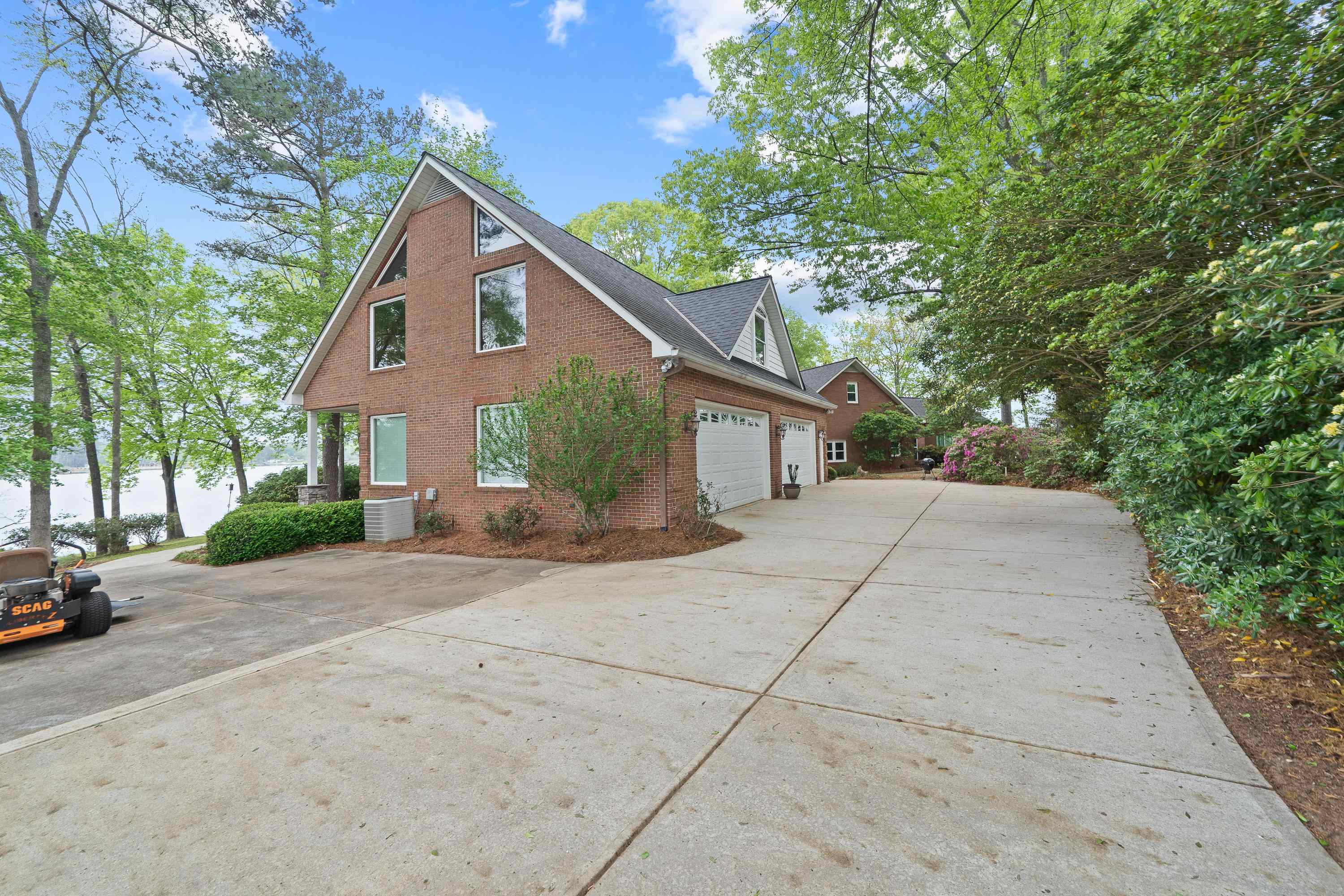 390 Nw David Williams Road Property Photo 10