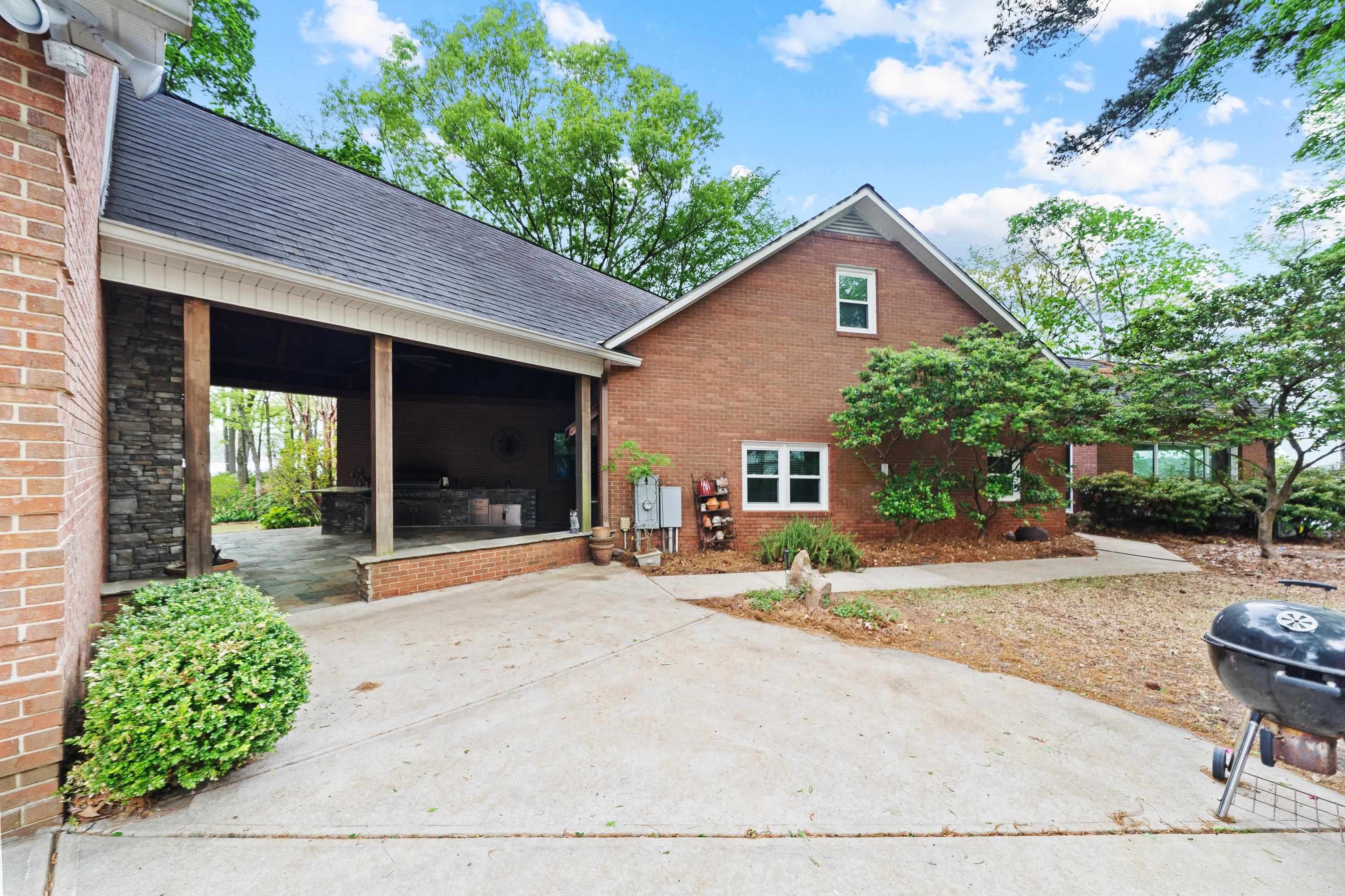 390 Nw David Williams Road Property Photo 11