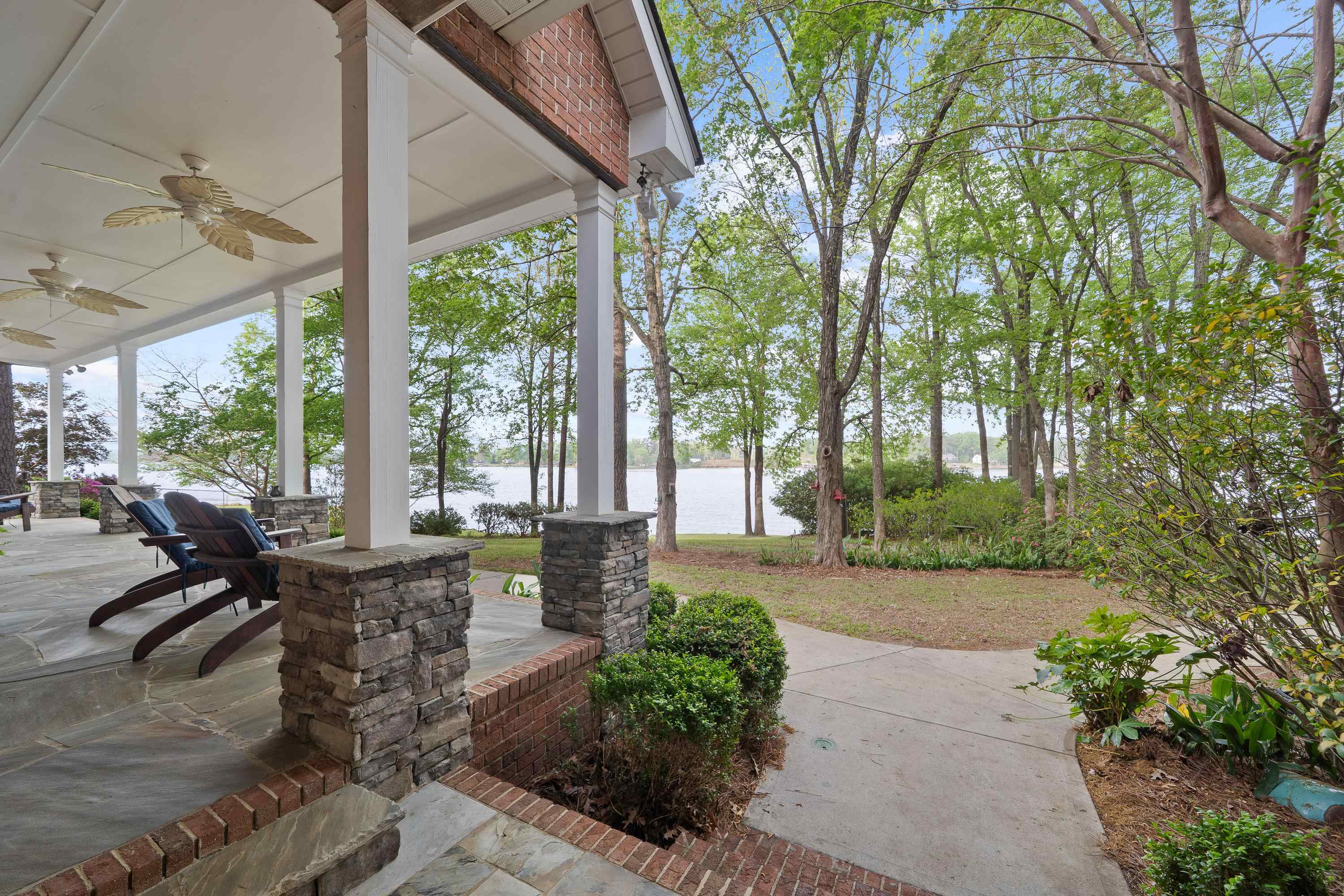 390 Nw David Williams Road Property Photo 14
