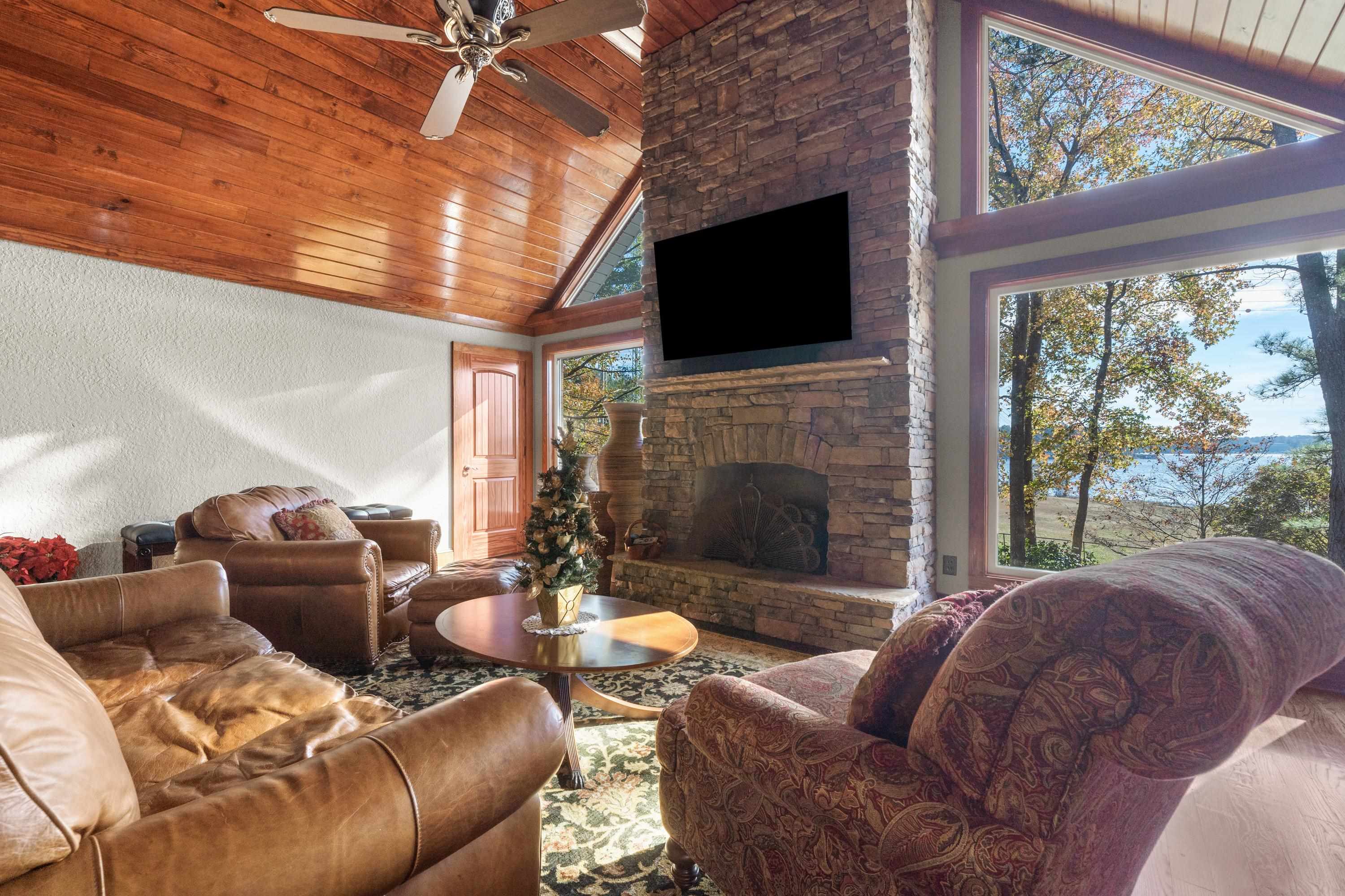 390 Nw David Williams Road Property Photo 30