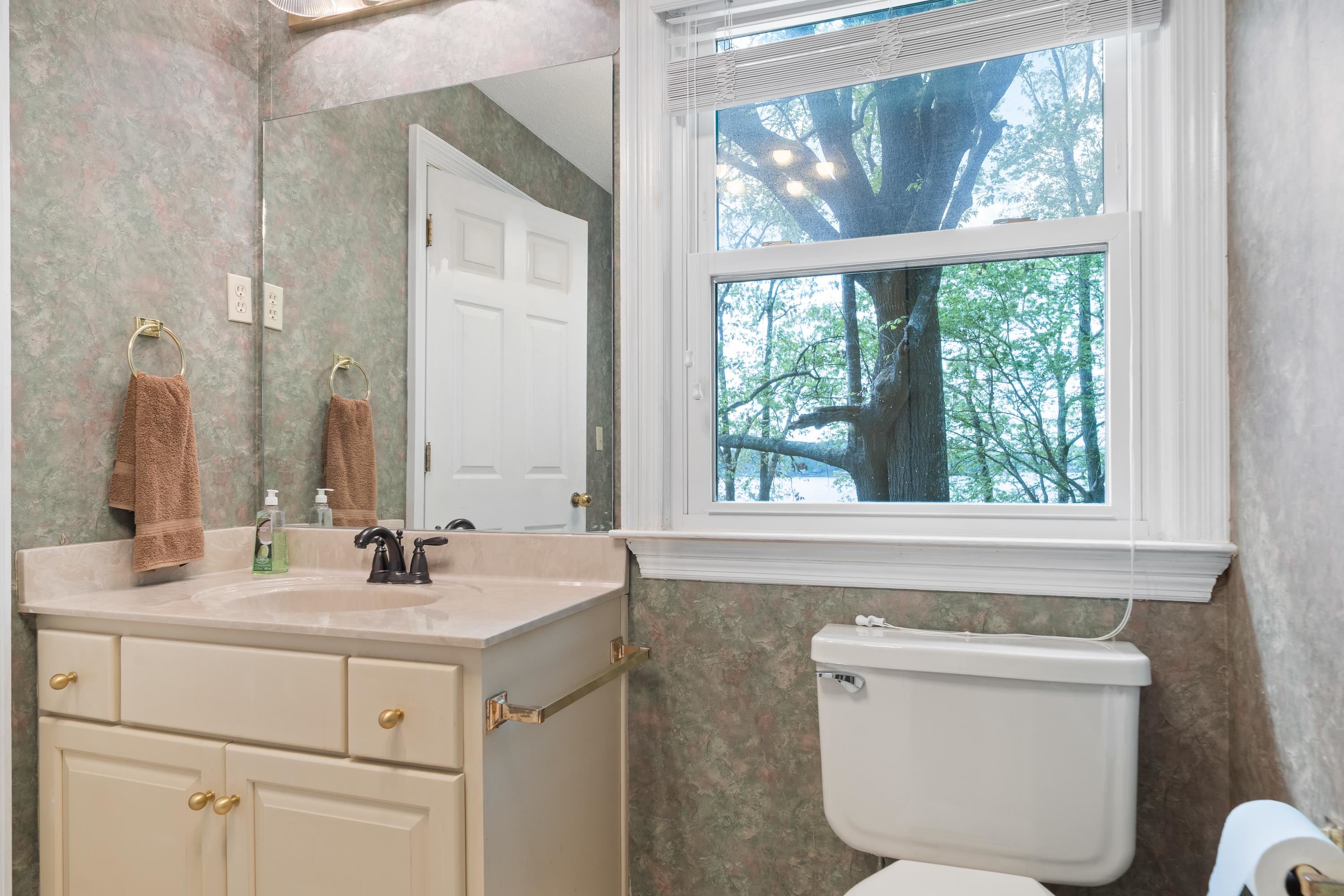 390 Nw David Williams Road Property Photo 54