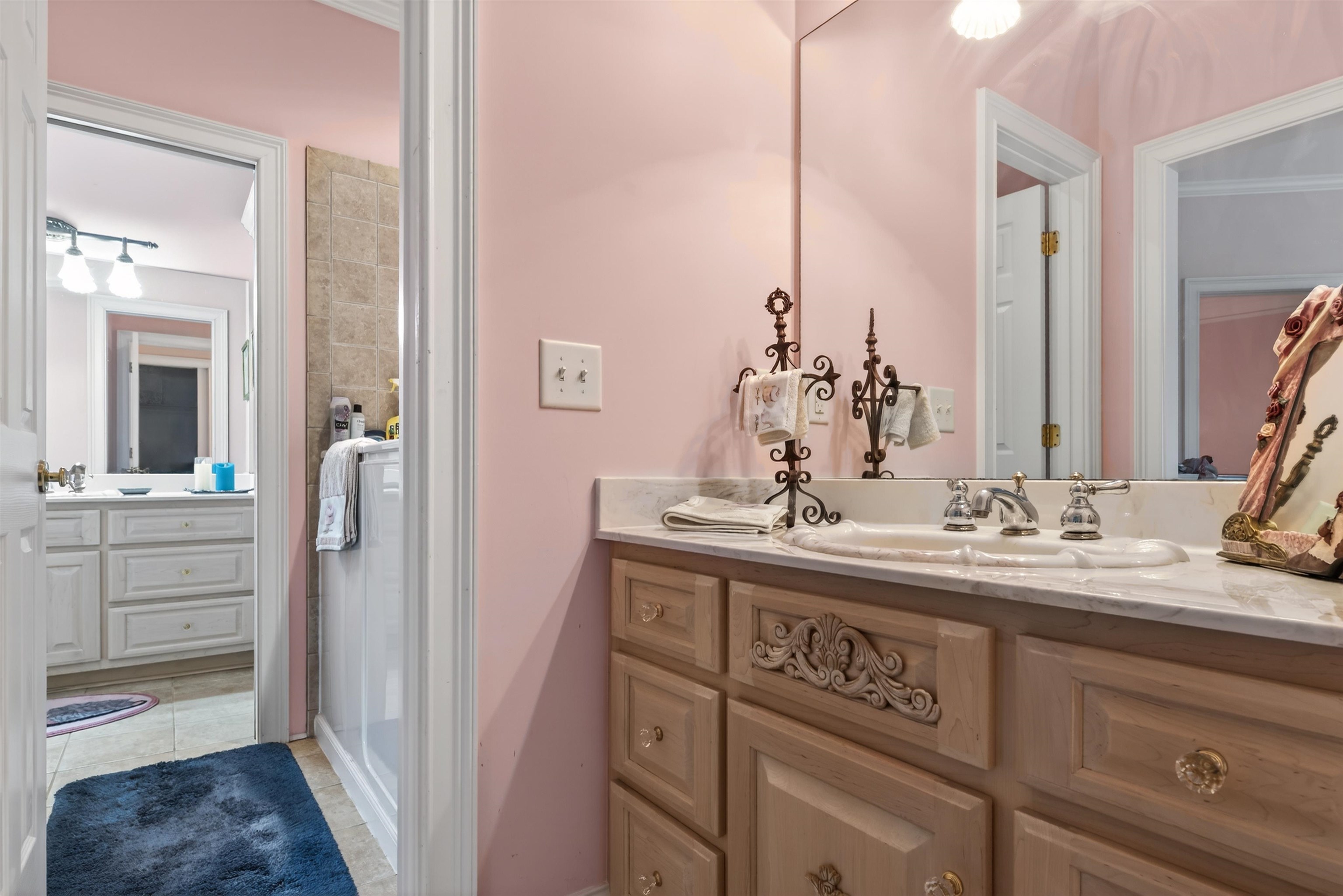 516 Hillside Property Photo 13