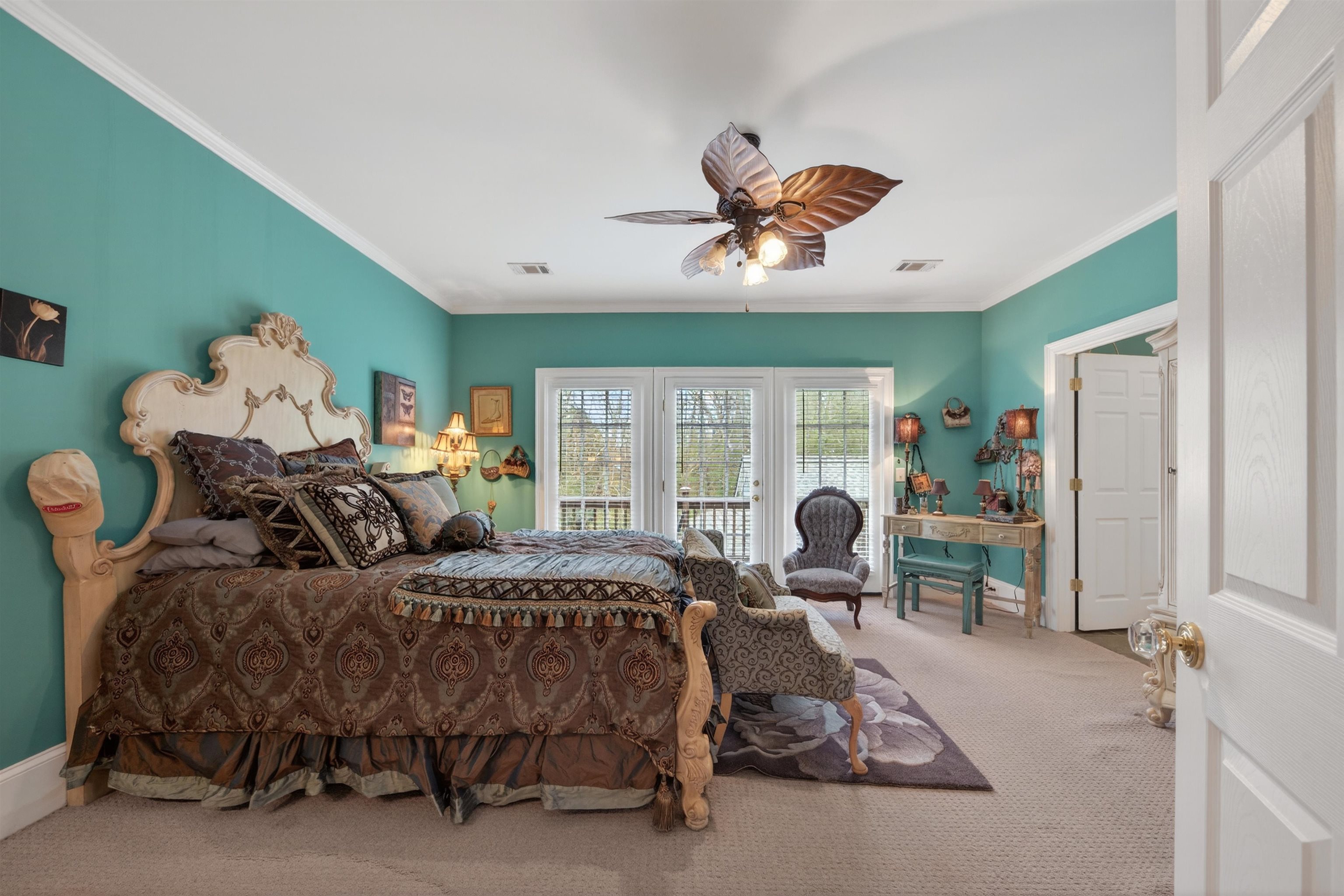 516 Hillside Property Photo 15