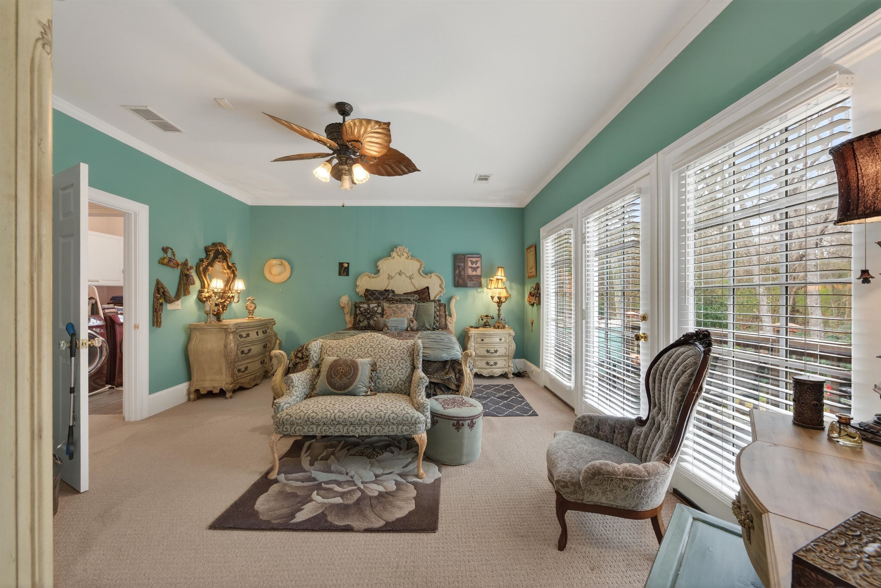516 Hillside Property Photo 16