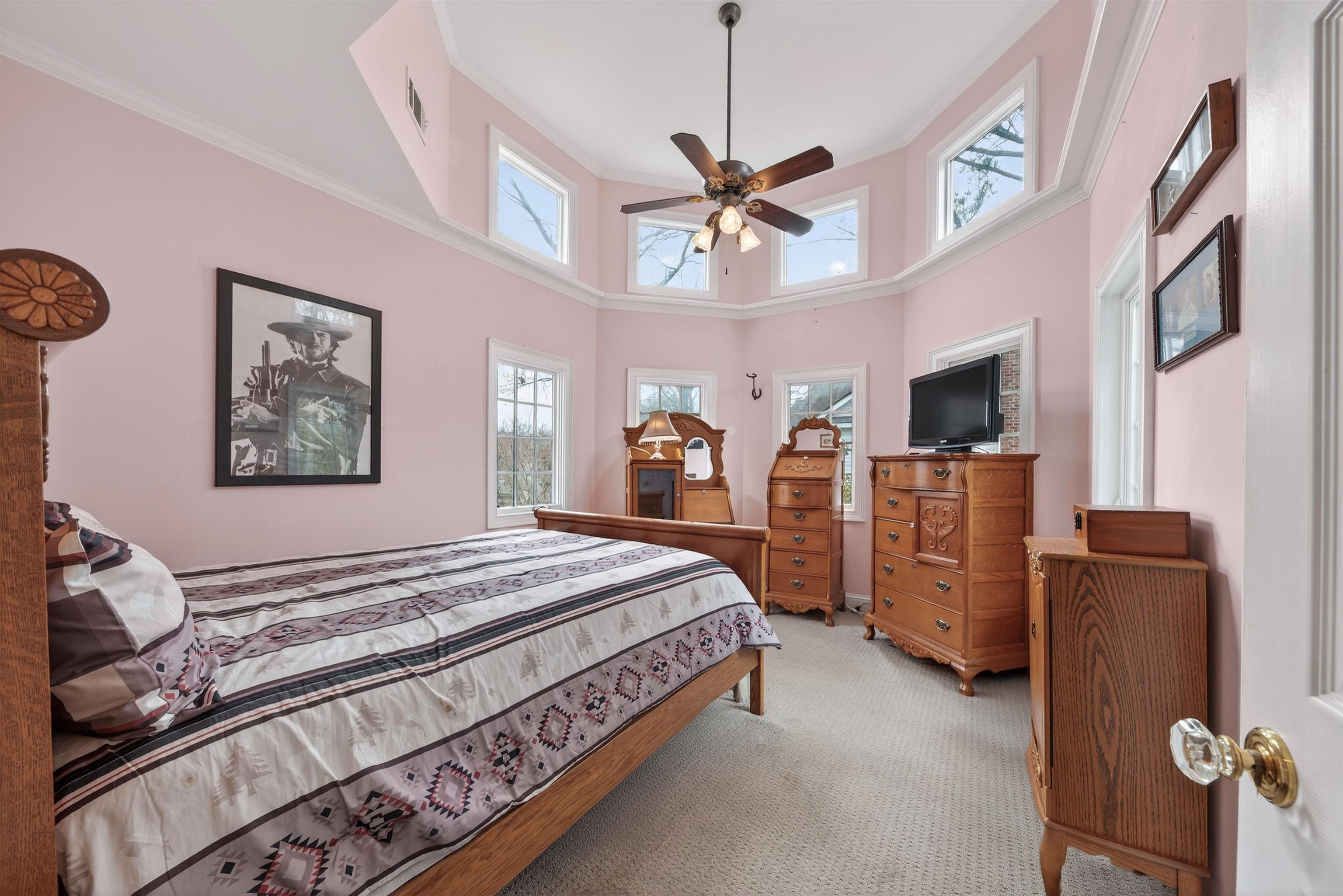 516 Hillside Property Photo 19