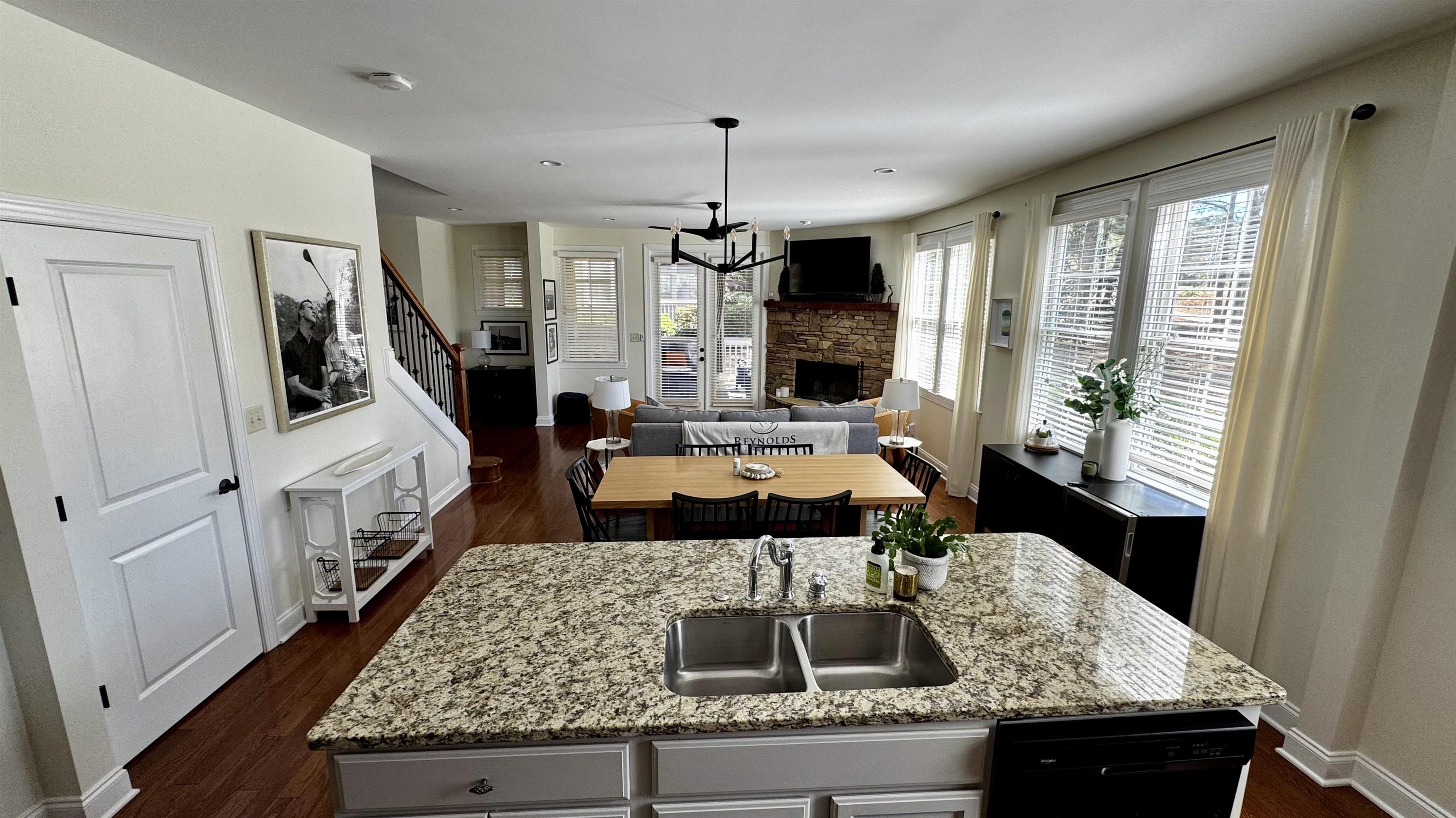 1121 Starboard Drive Property Photo 6