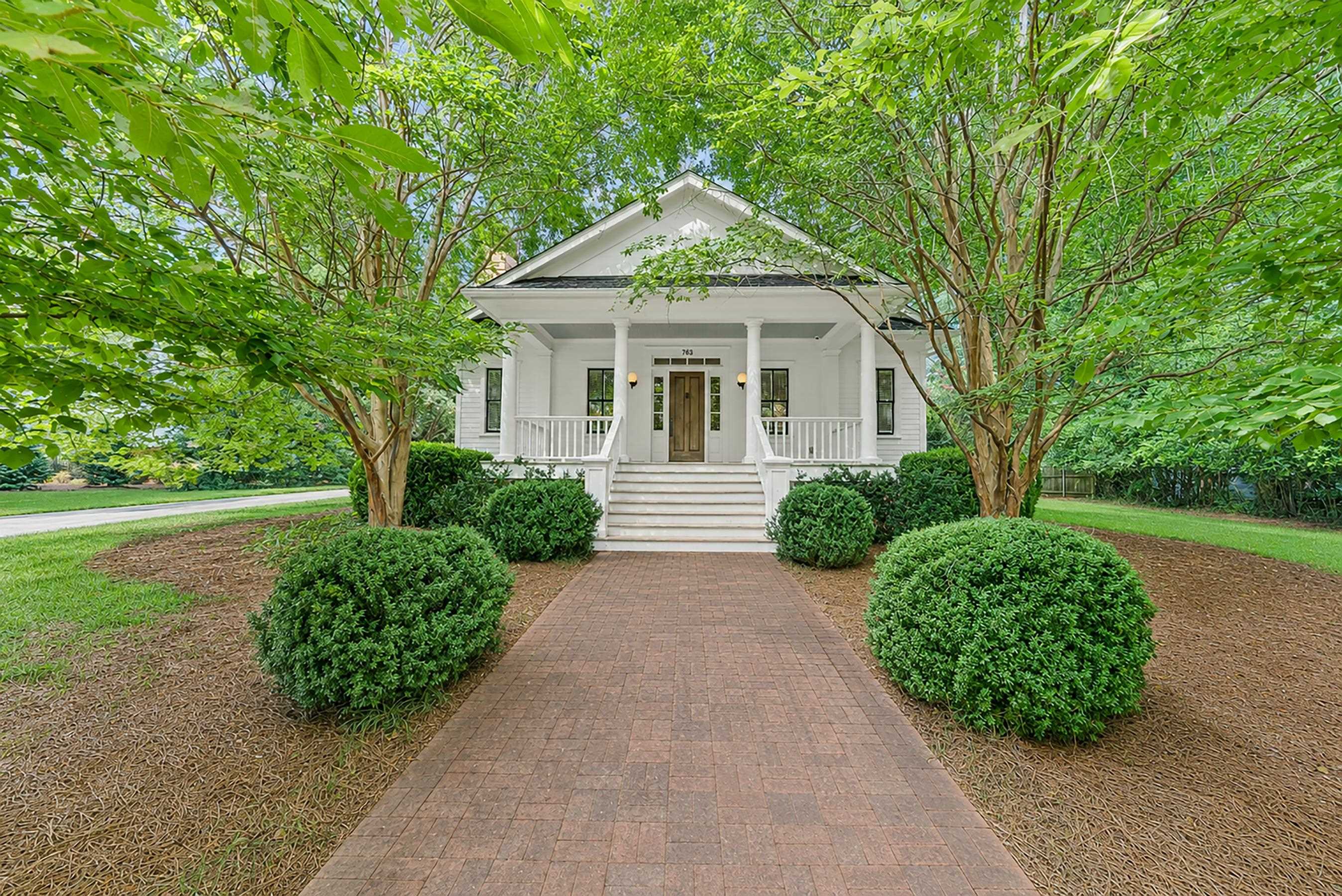 763 Hunter Street Property Photo 1