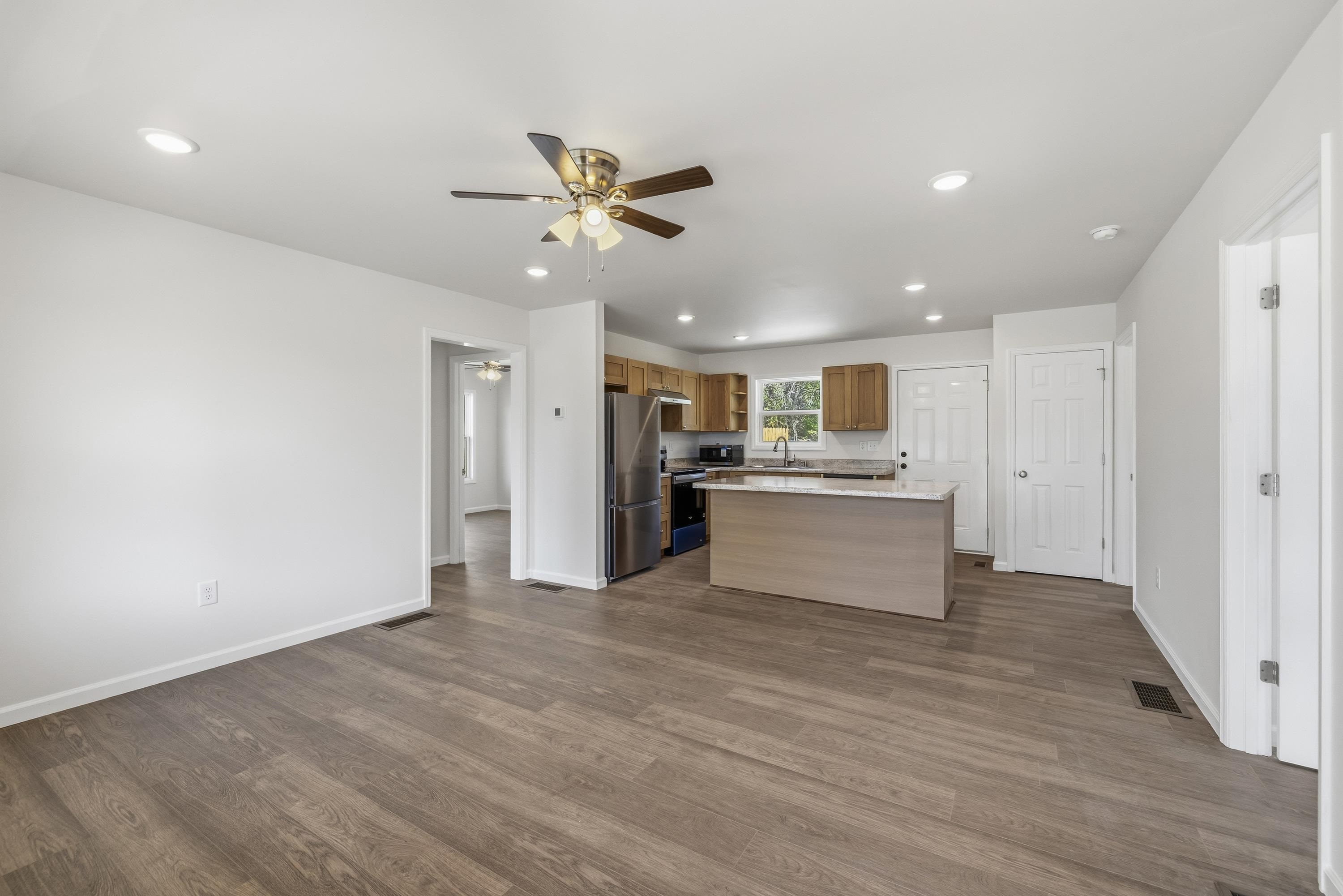 509 Carlton Avenue Property Photo 7