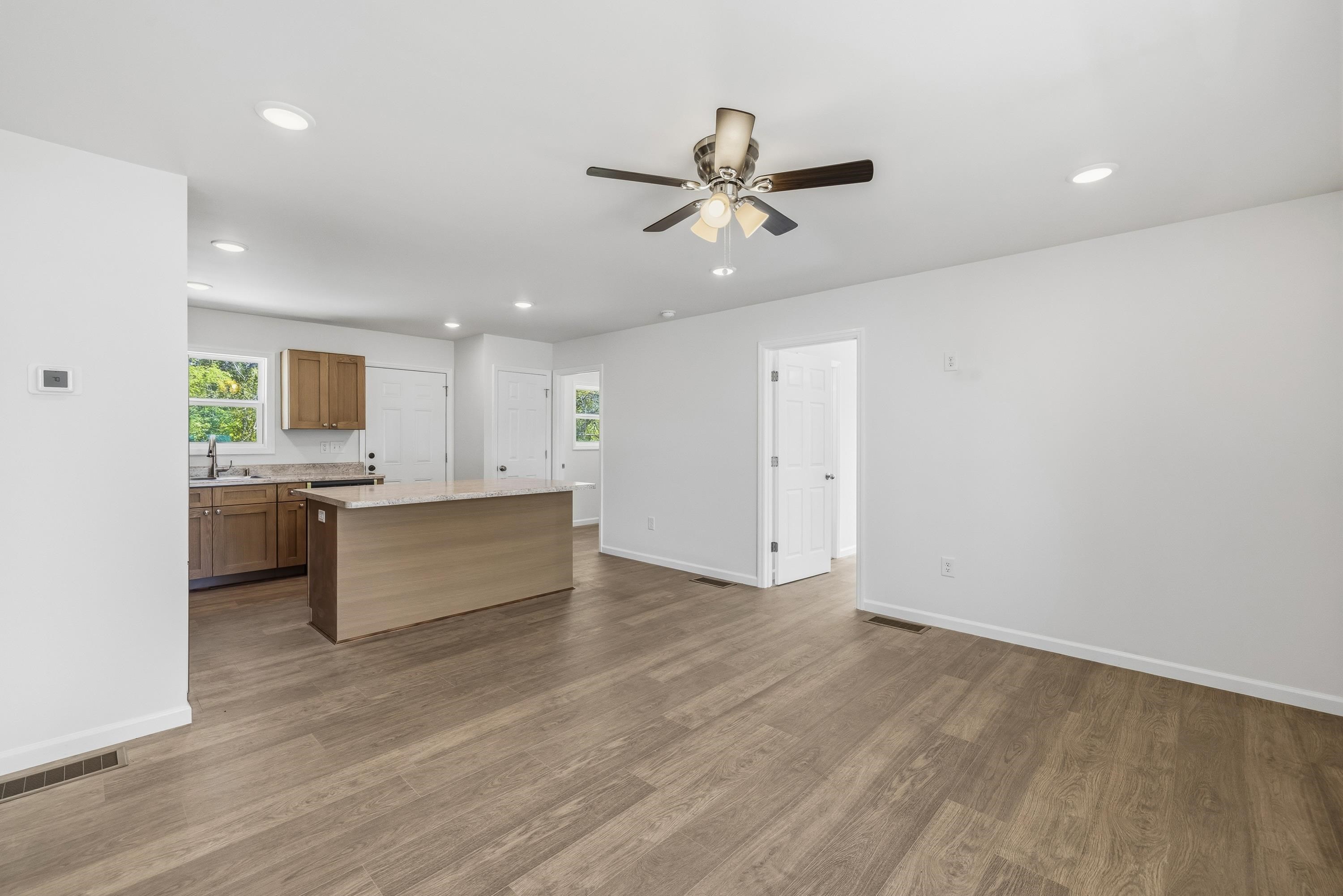 509 Carlton Avenue Property Photo 10
