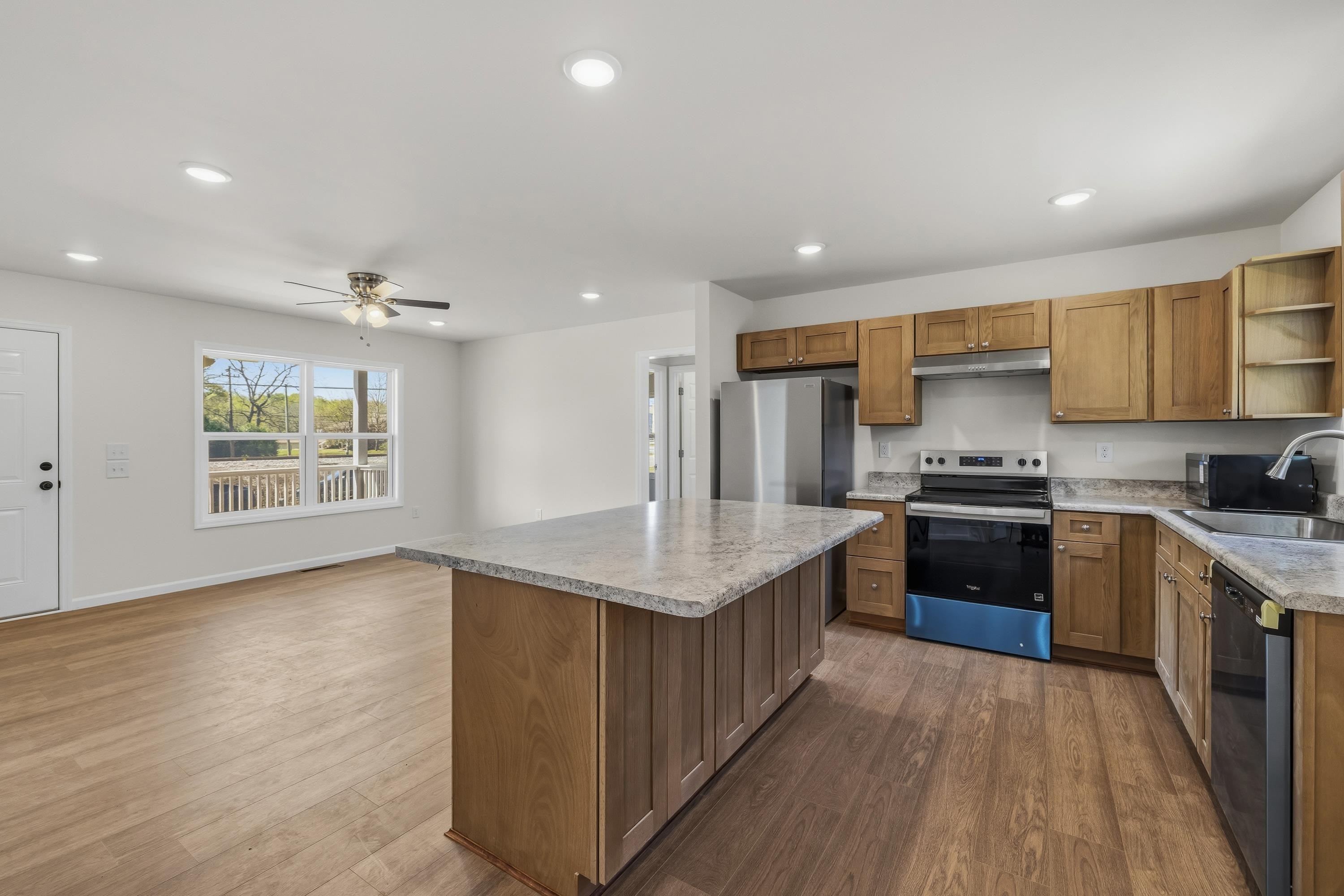 509 Carlton Avenue Property Photo 14